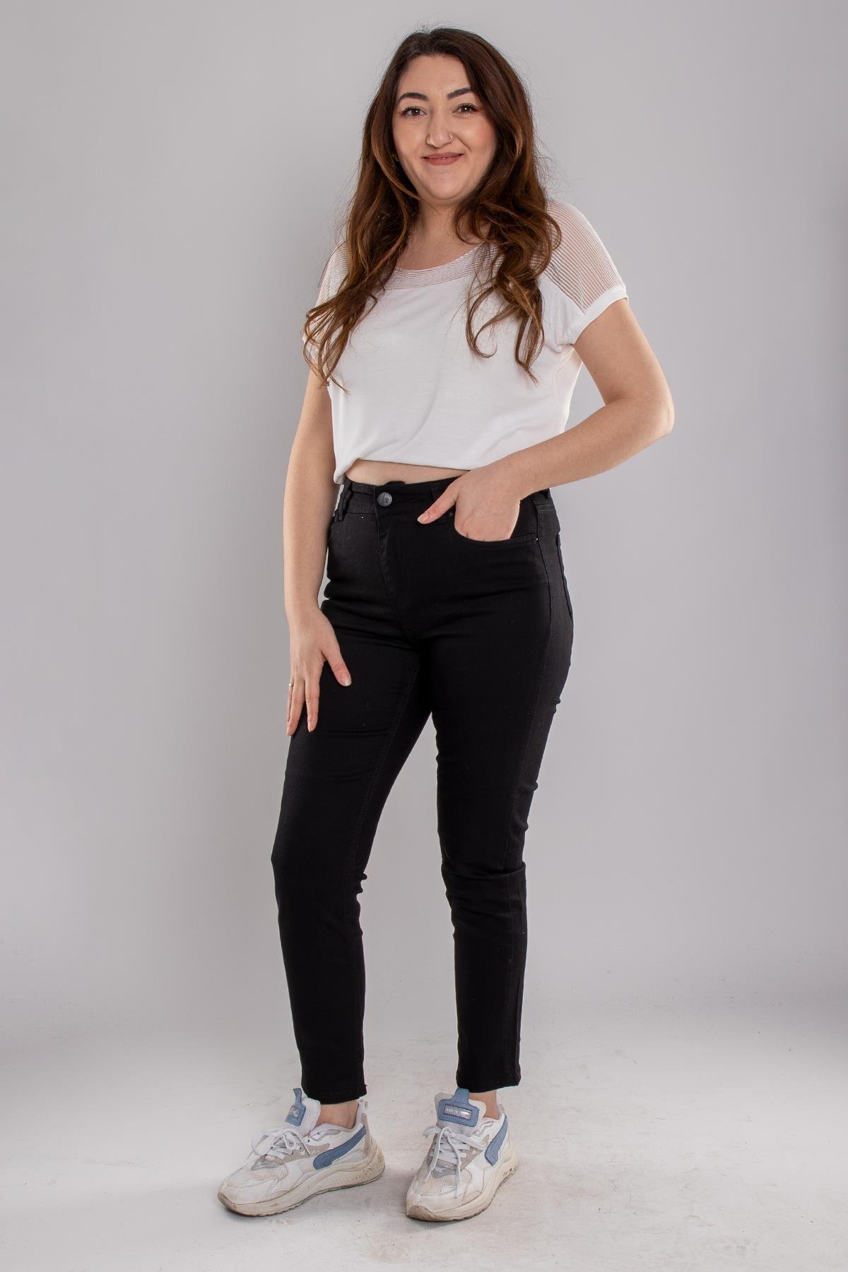 382 Büyük Beden DarPaça YüksekBel Likralı Kot Pantolon