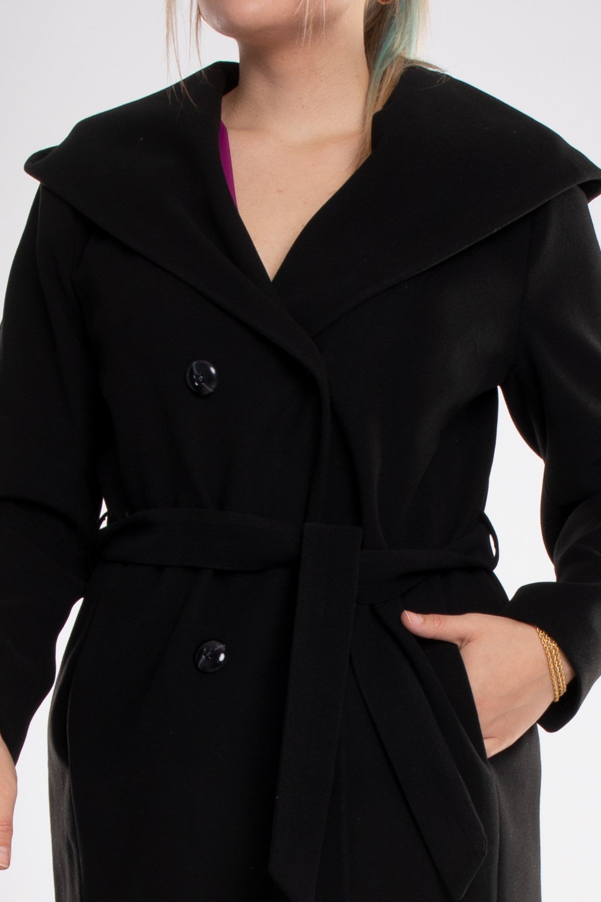 3844 P.M. Şalyaka Kapüşonlu Kuşaklı Midiboy Kadın Kaşe Kaban