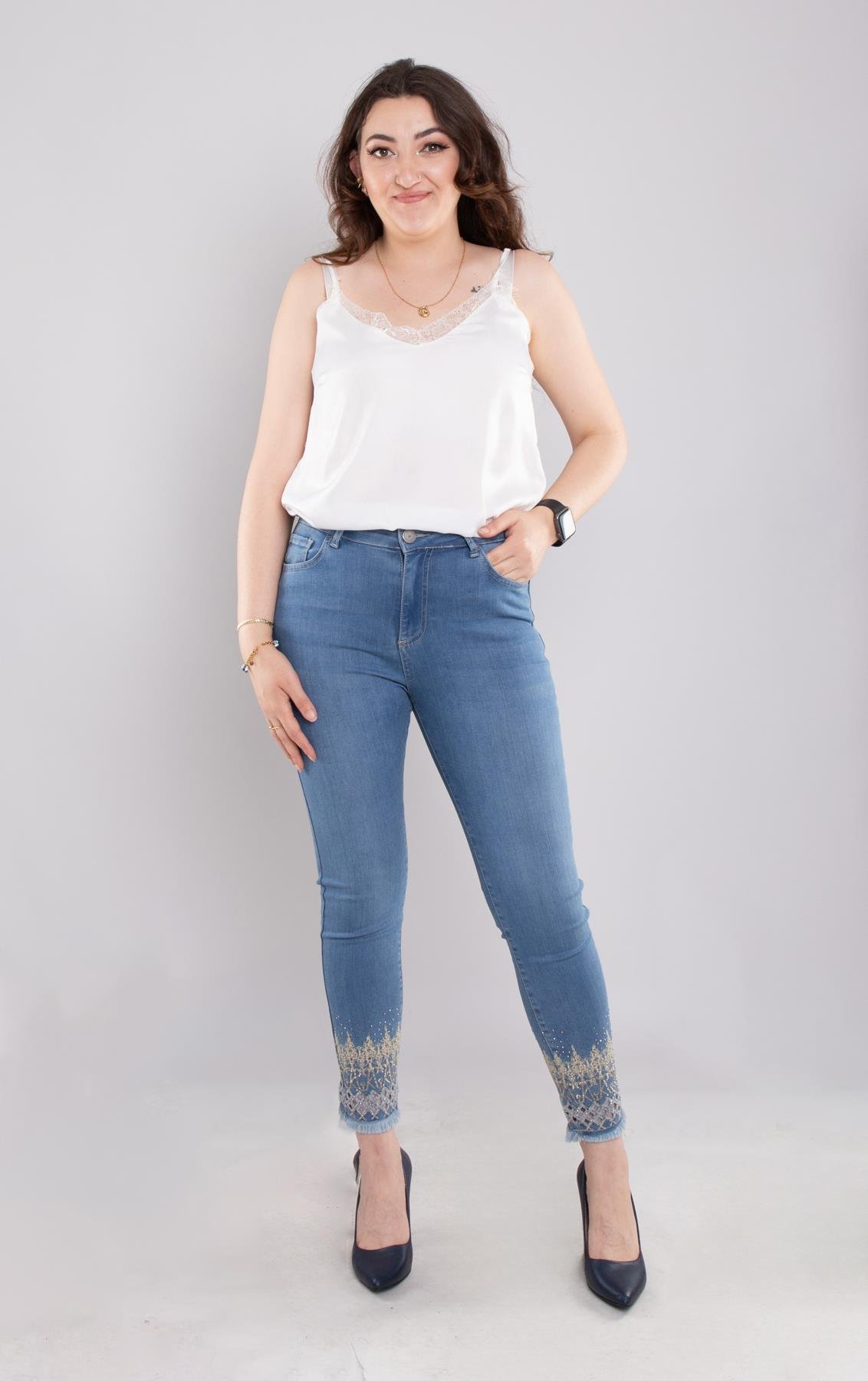 386 Büyük Beden Linda Paça Püskül Nakışlı Kadın Kot Pantolon