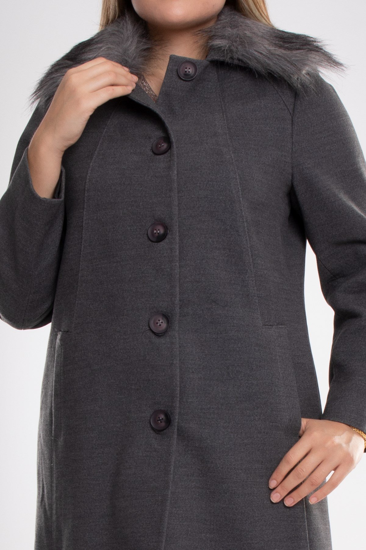 3861 Büyük Beden P.M. Yaka Kürklü Dikişli Midiboy Kadın Kaşe Kaban