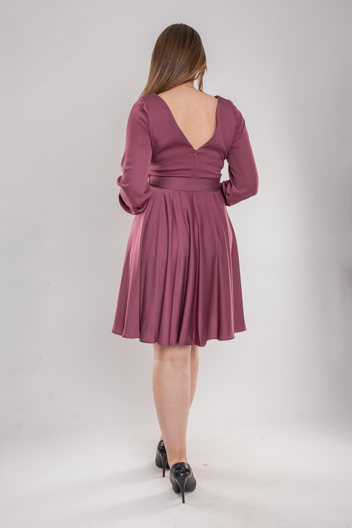 4032 Büyük Beden Derin V Yaka Uzun Kol Saten Kısa Elbise