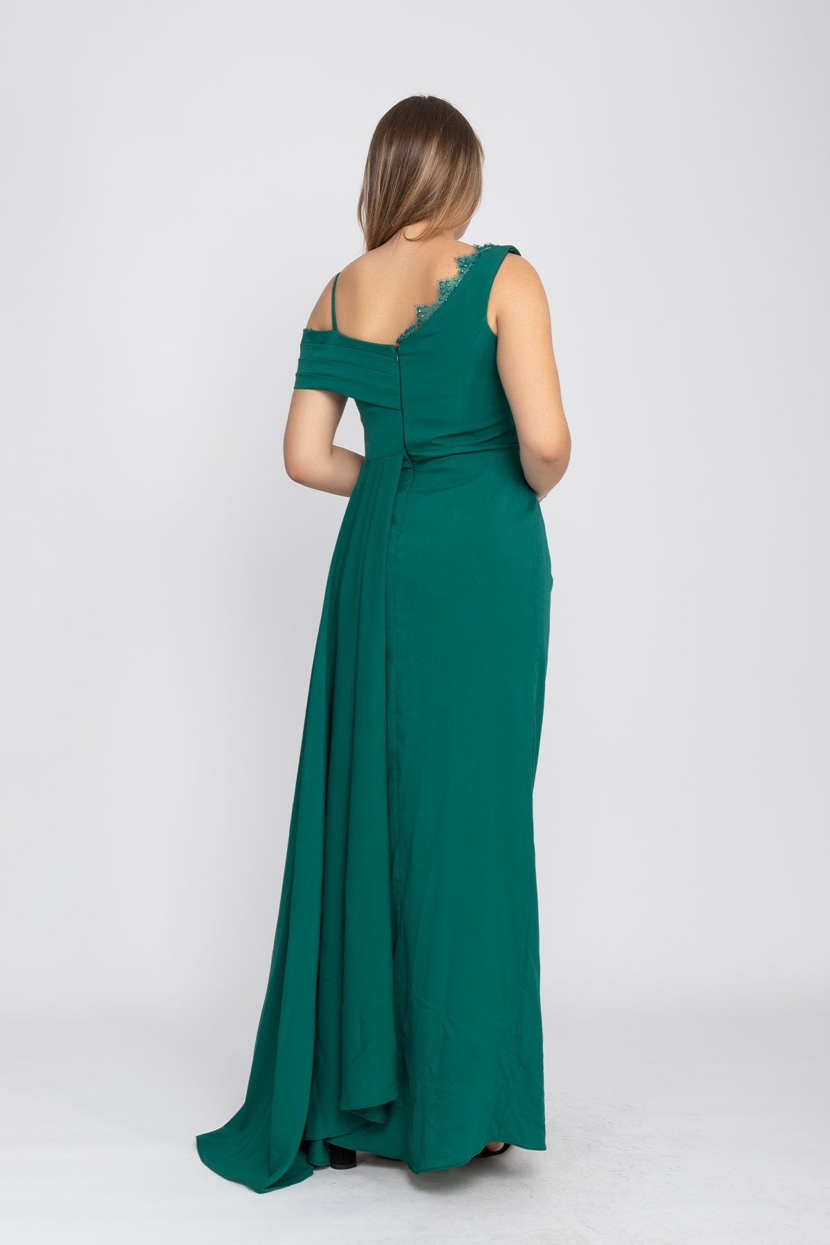 410 KB Tek Omuz Drapeli Kuyruklu Uzun Abiye Elbise