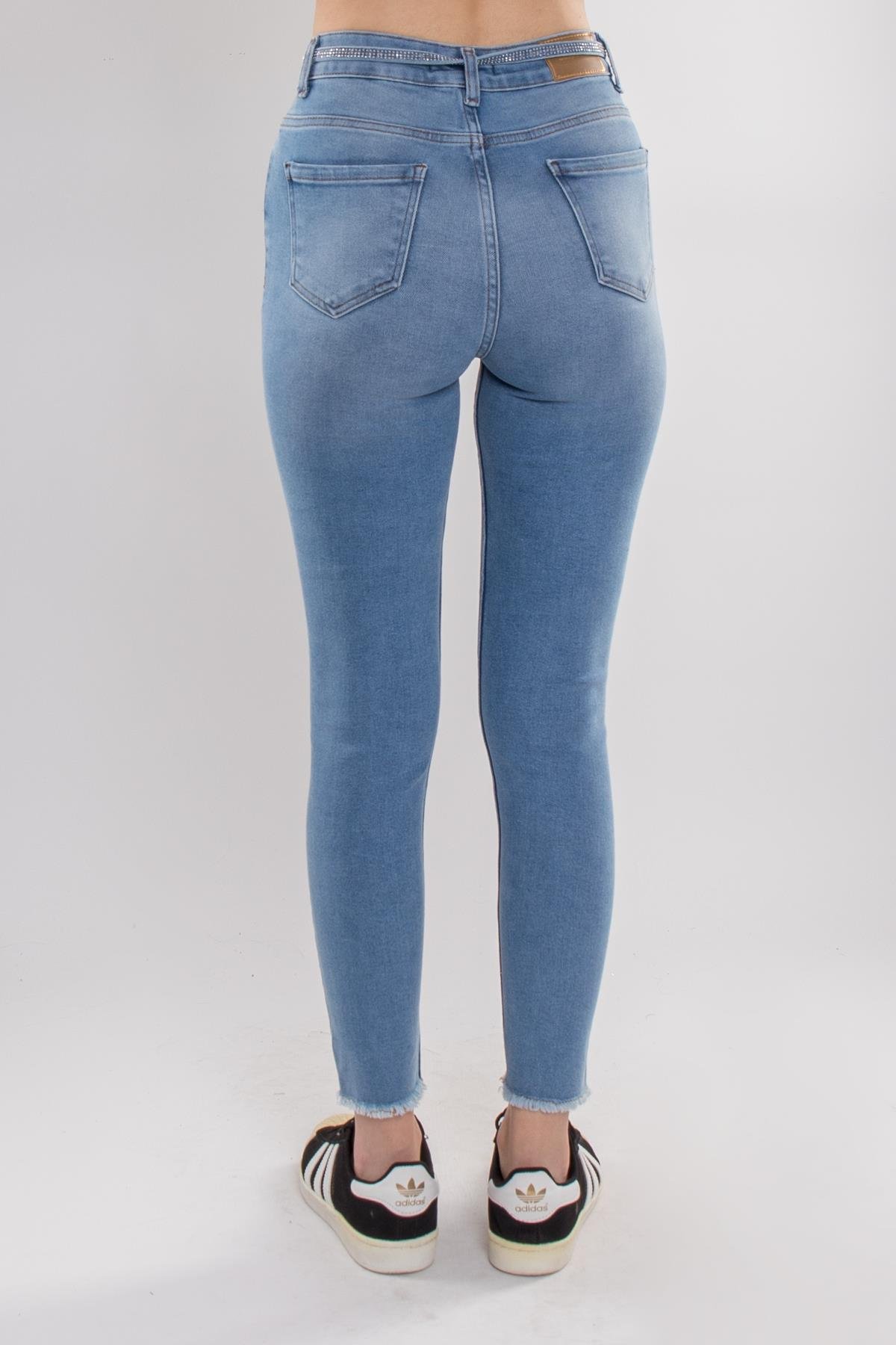 418 Paça Yırtıklı Taşlı Kot Kemerli Pamuklu Kadın Kot Pantolon