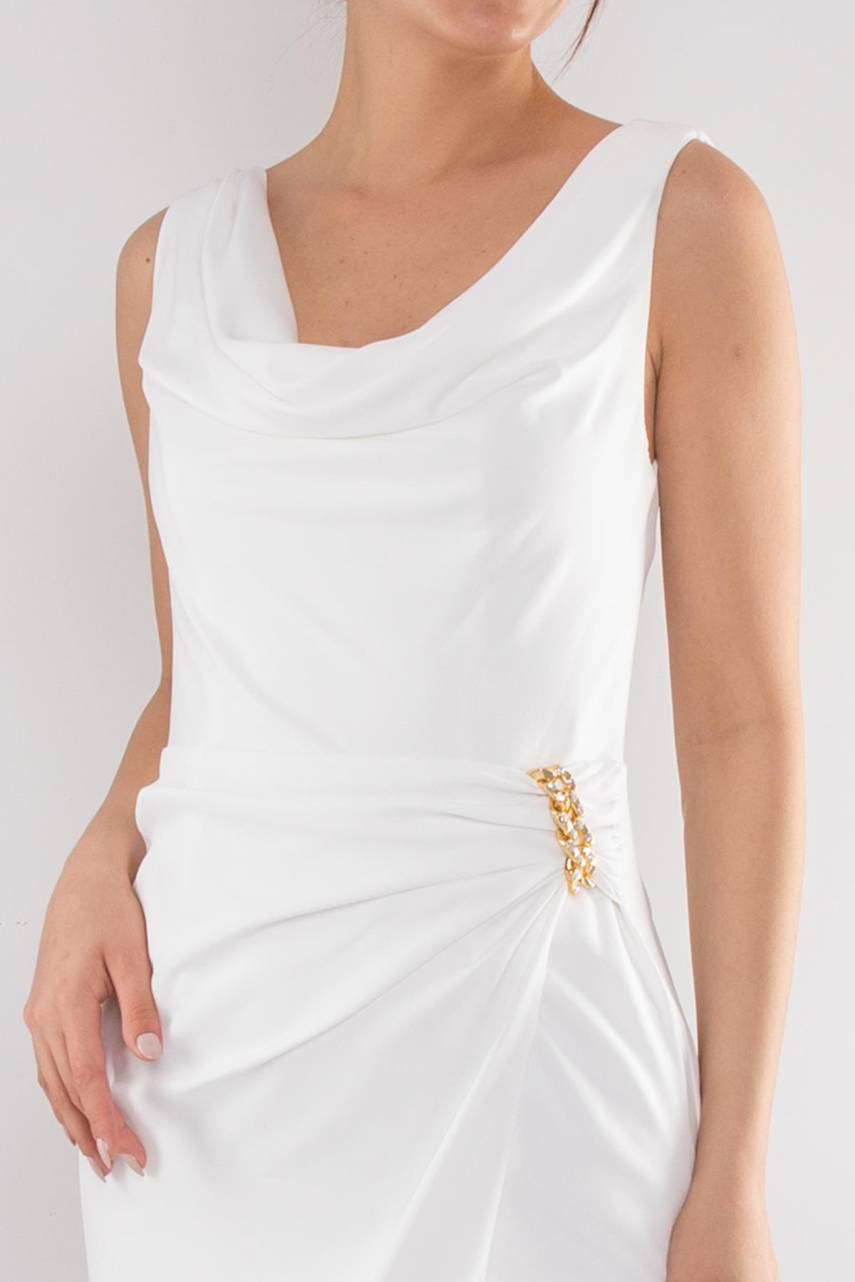 5015 Yanı Taşlı Degaje Yaka Kısa Elbise