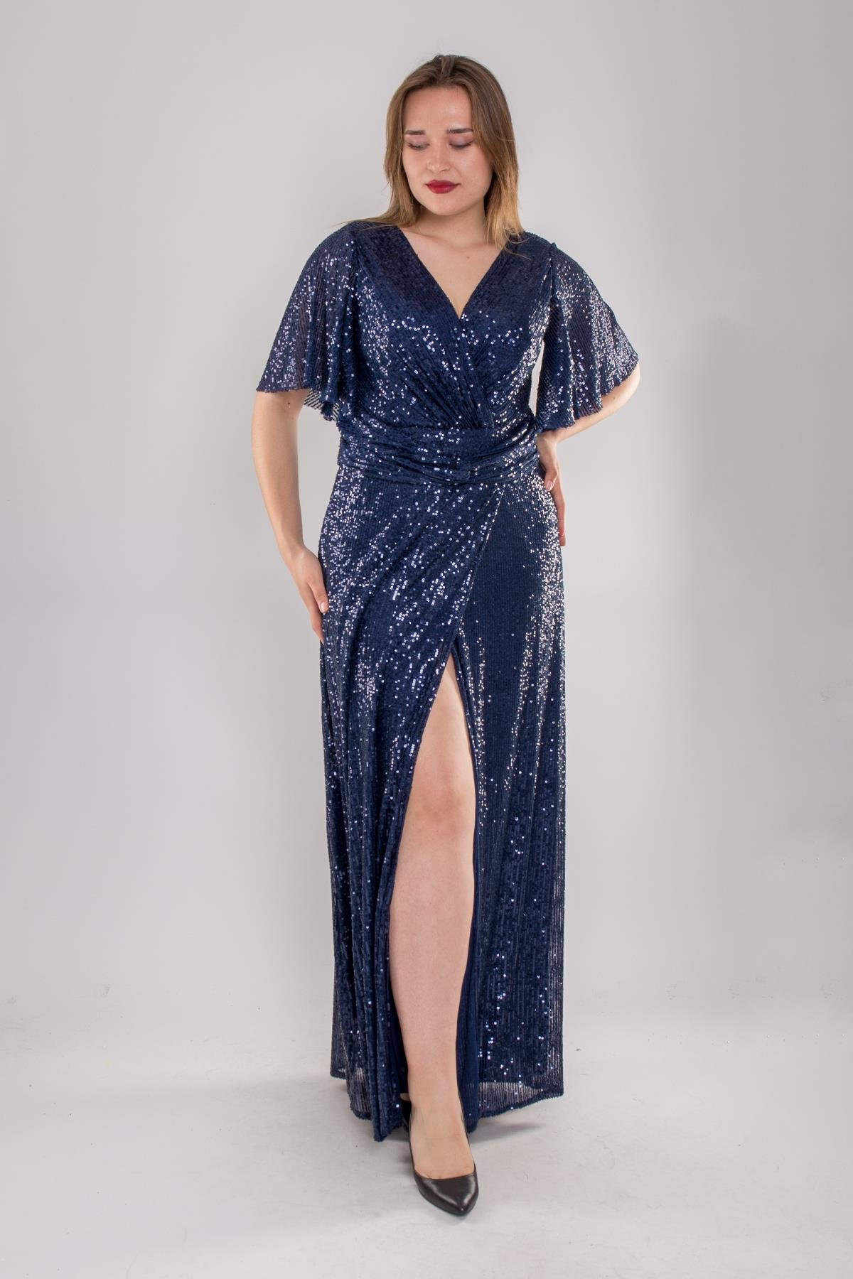 5041 Büyük Beden Derin V Yaka Pulpayet İşli Uzun Elbise