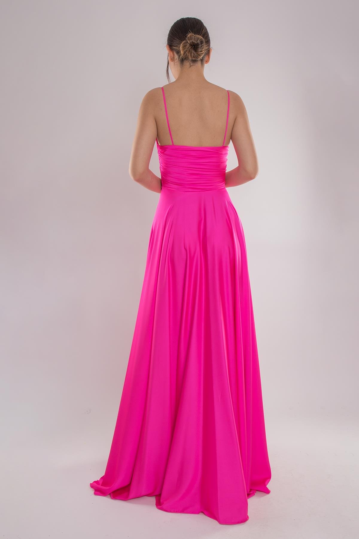 5059 İp Askılı Bel Taş Tokalı Kloş Saten Uzun Elbise