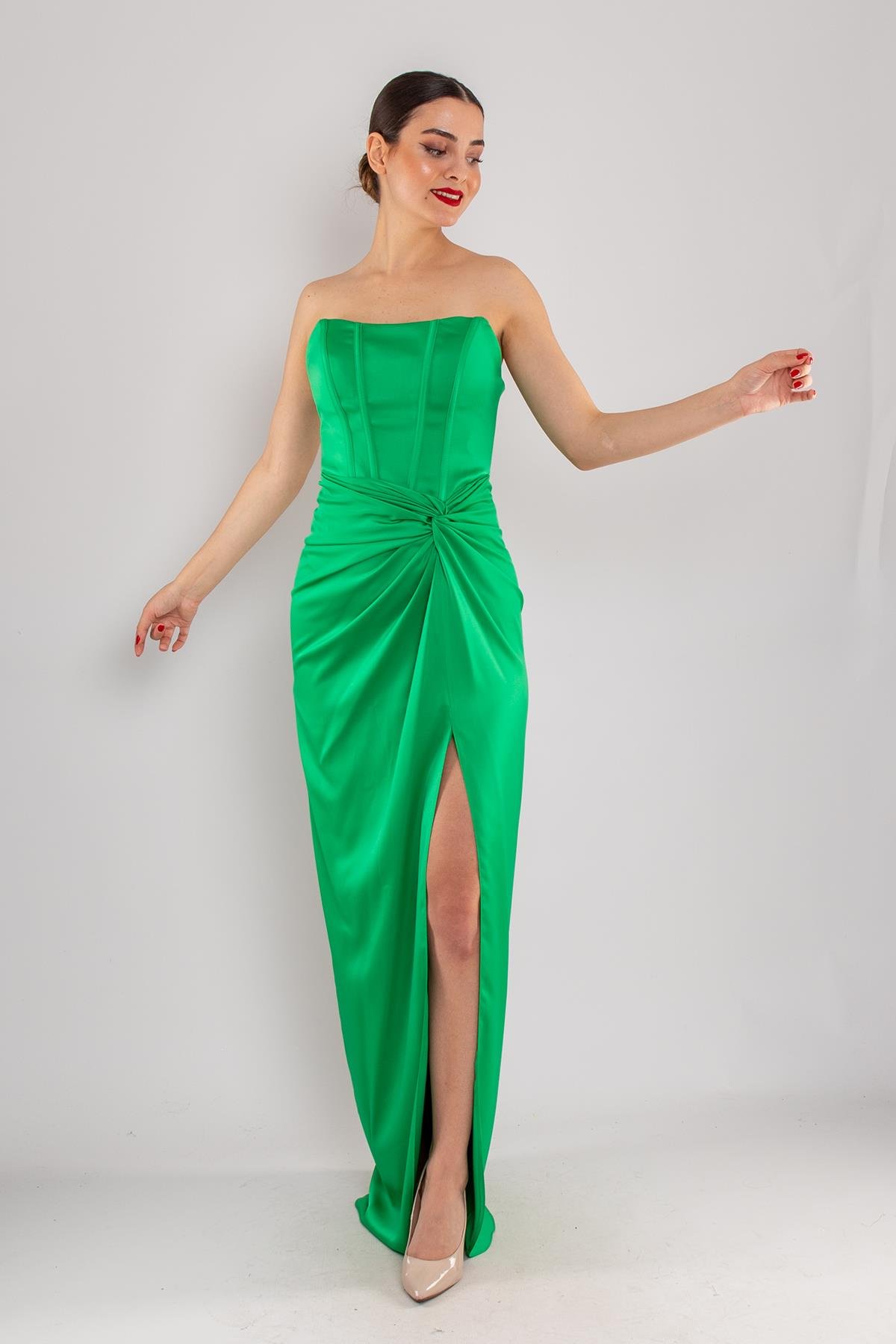 5062 Straplez Göğüs Balen Önü Büzgülü Uzun Saten Elbise