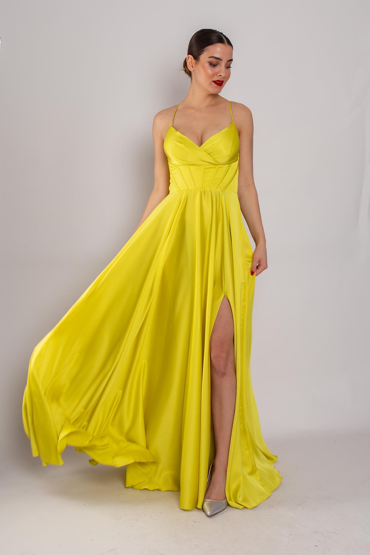 5083 İp Askı Beli Balen Laklı Kloş Uzun Elbise