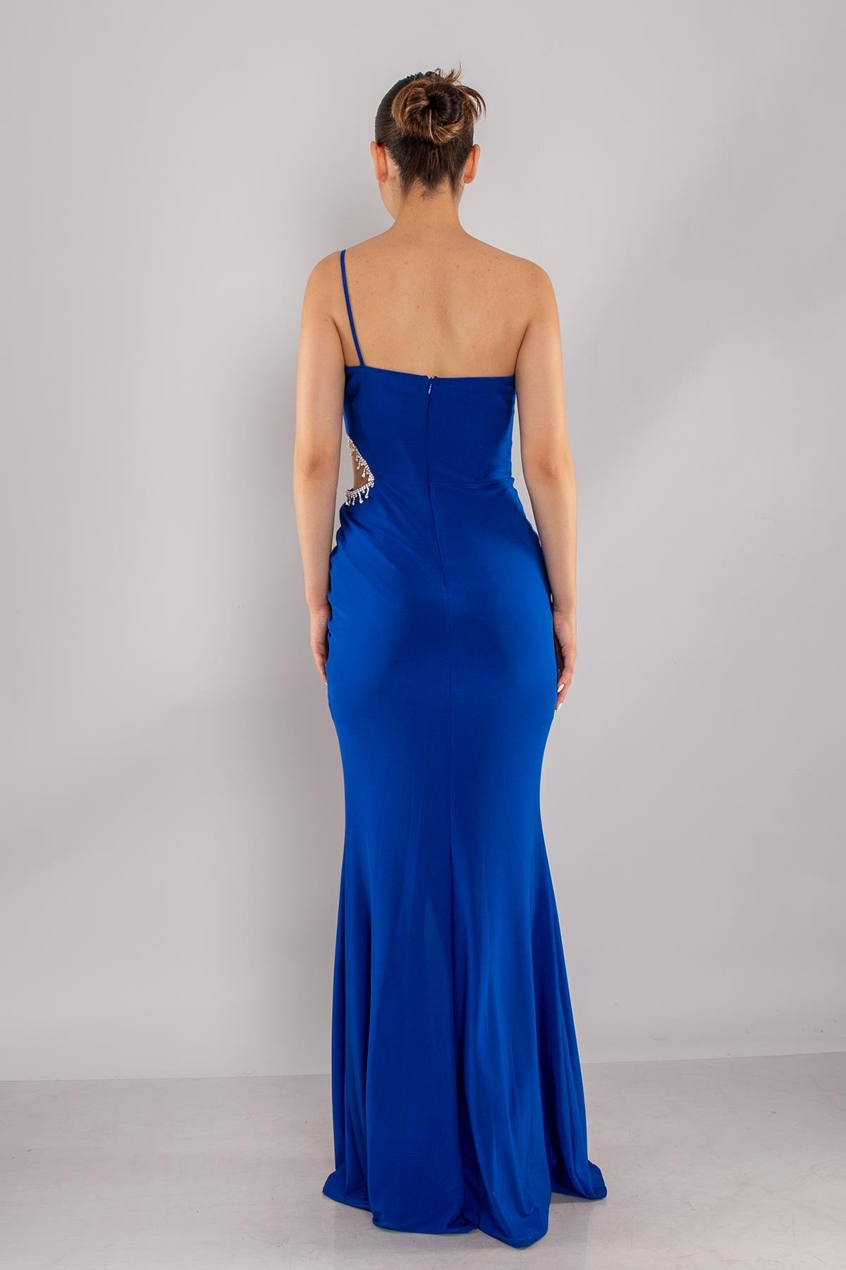 5088 Yanı Taşlı Pencereli Tek Omuz Buzi Uzun Elbise