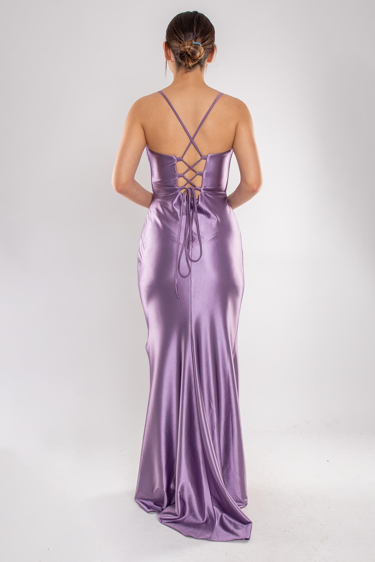 5118 İpAskı Degaje Yaka Balenli Örme Saten Uzun Elbise