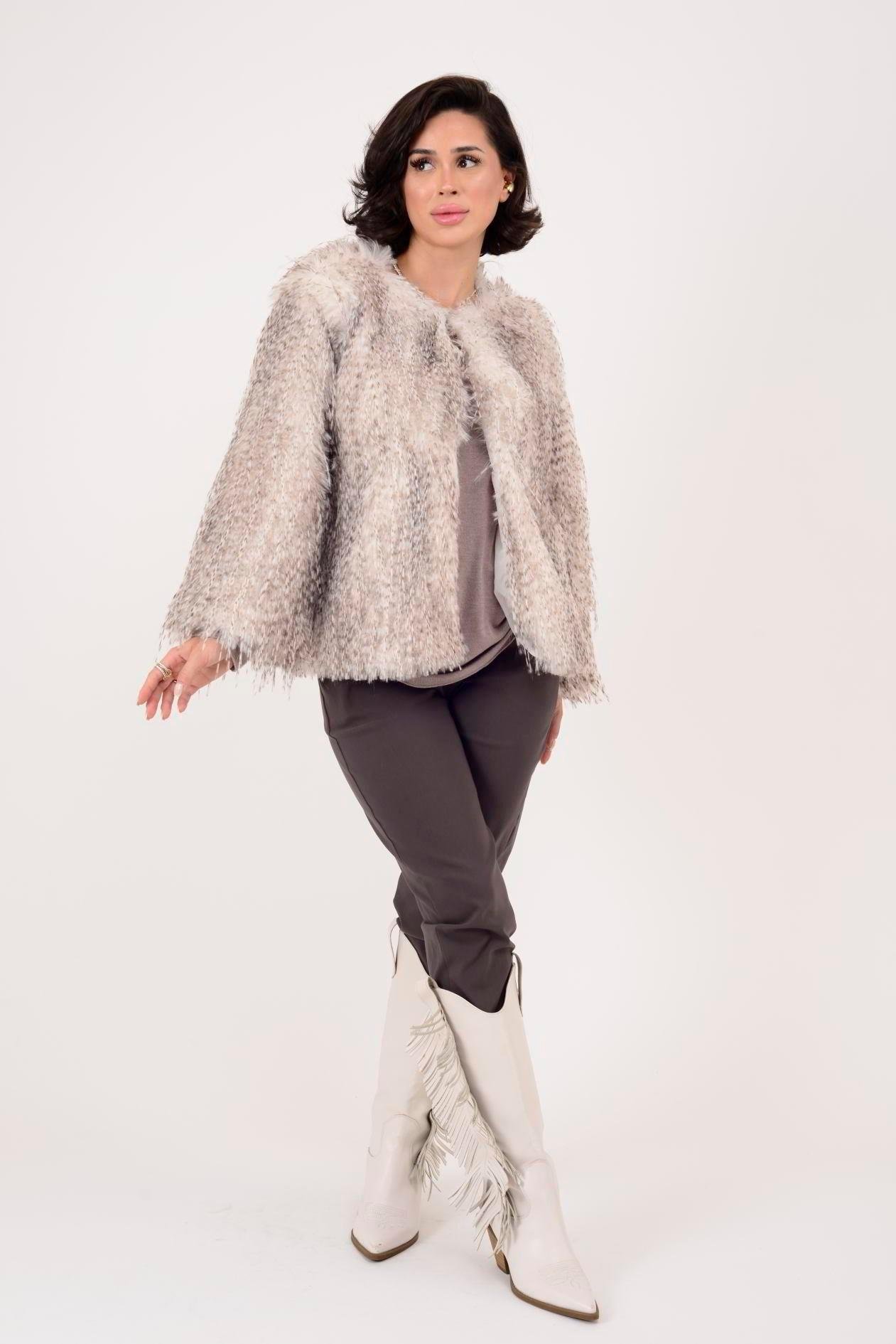 60946 Saçak Detaylı Kısa Kürklü Ceket