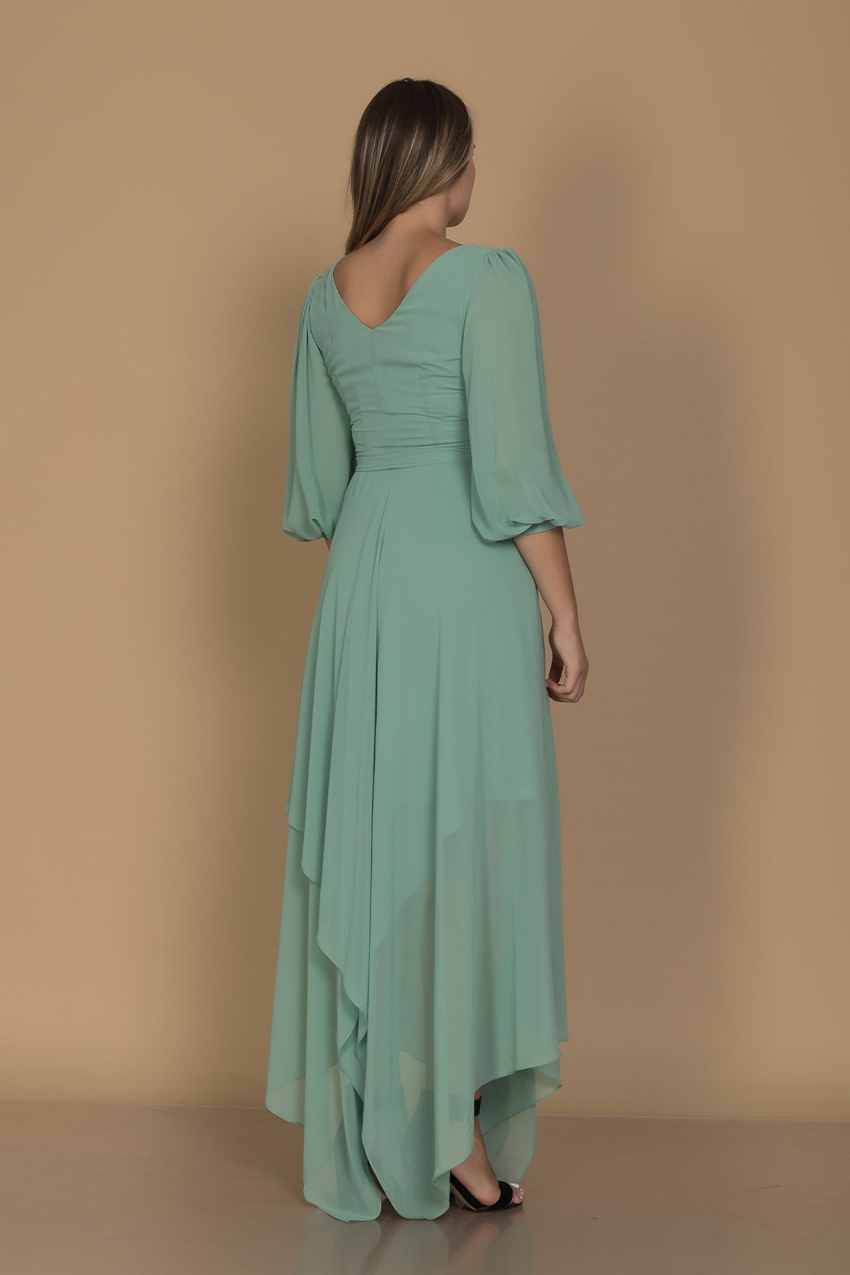 610901 Eteği Asimetrik Balon Kol Vyaka Kuşaklı Şifon Büyük Beden Kısa Elbise