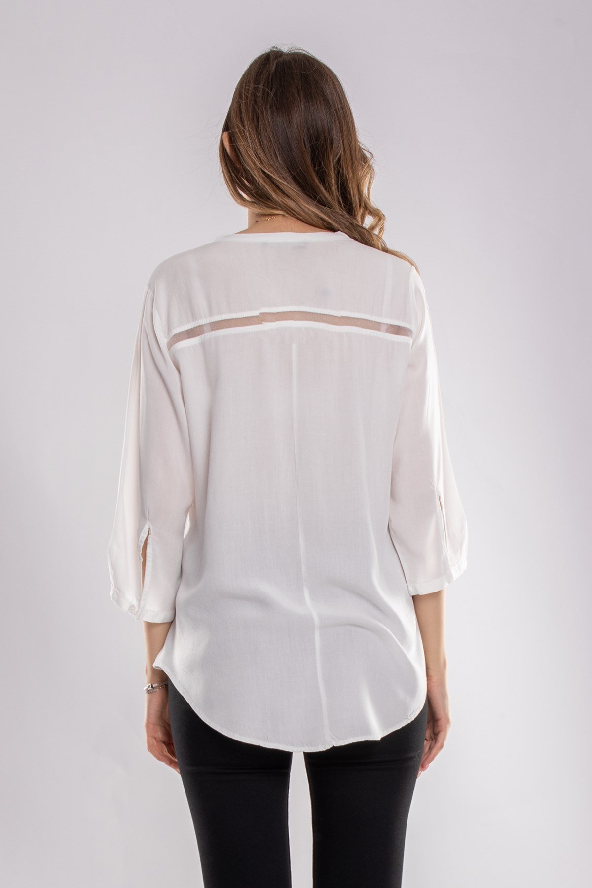 615 Omuz Ve Sırt Simli Truv.Kol Kadın Gömlek