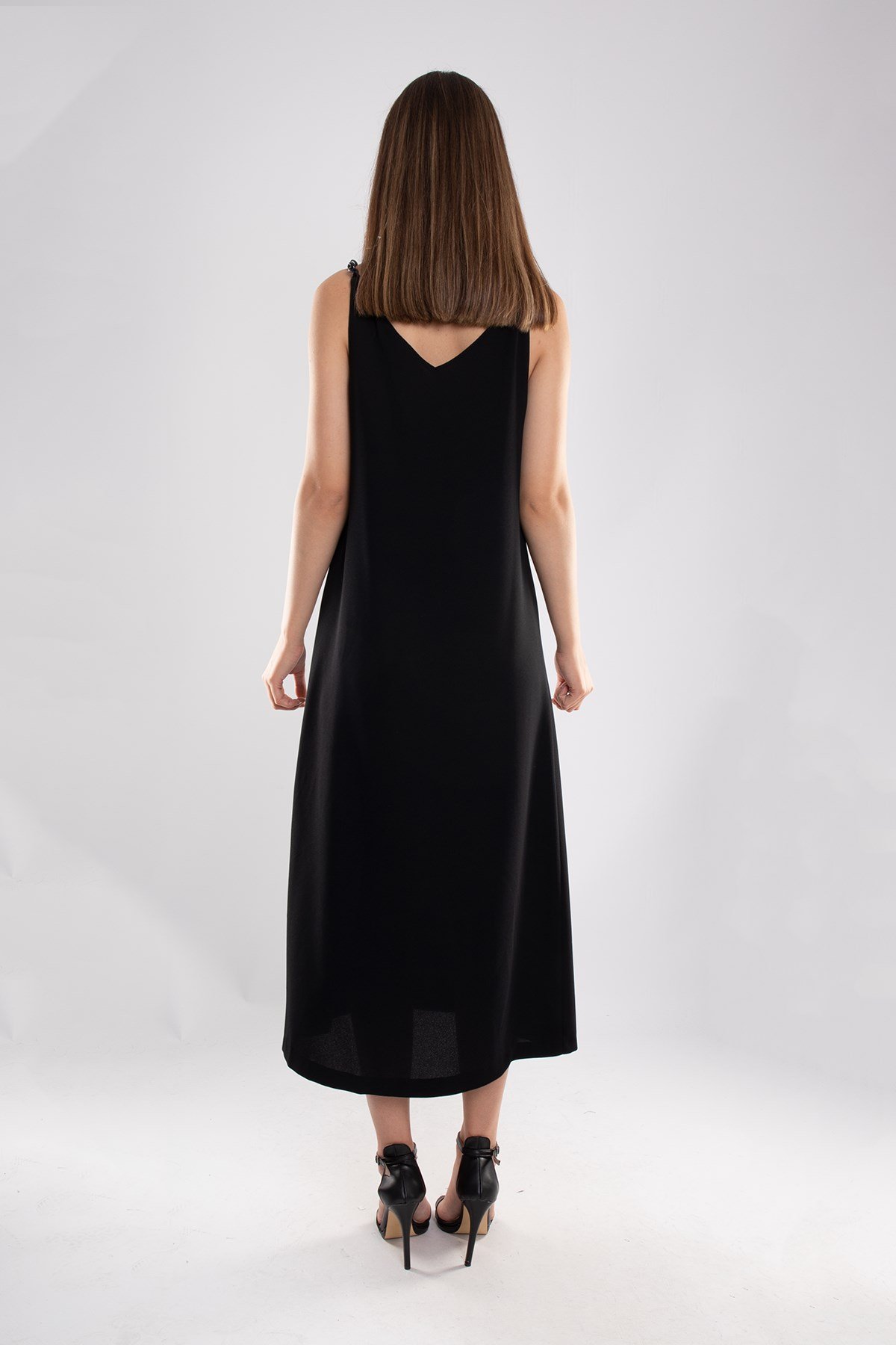 61749 Zincir Askı Vyaka Krep Midiboy Elbise