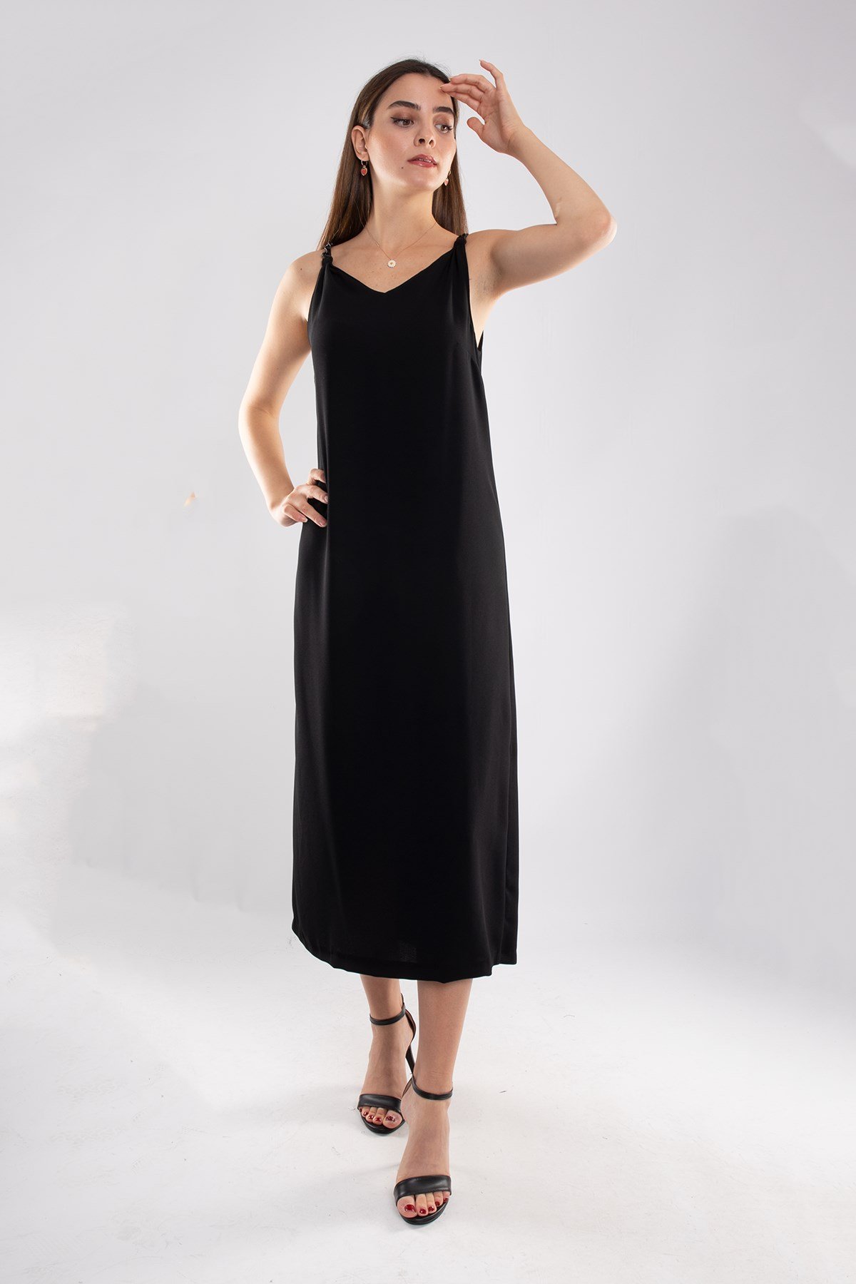 61749 Zincir Askı Vyaka Krep Midiboy Elbise