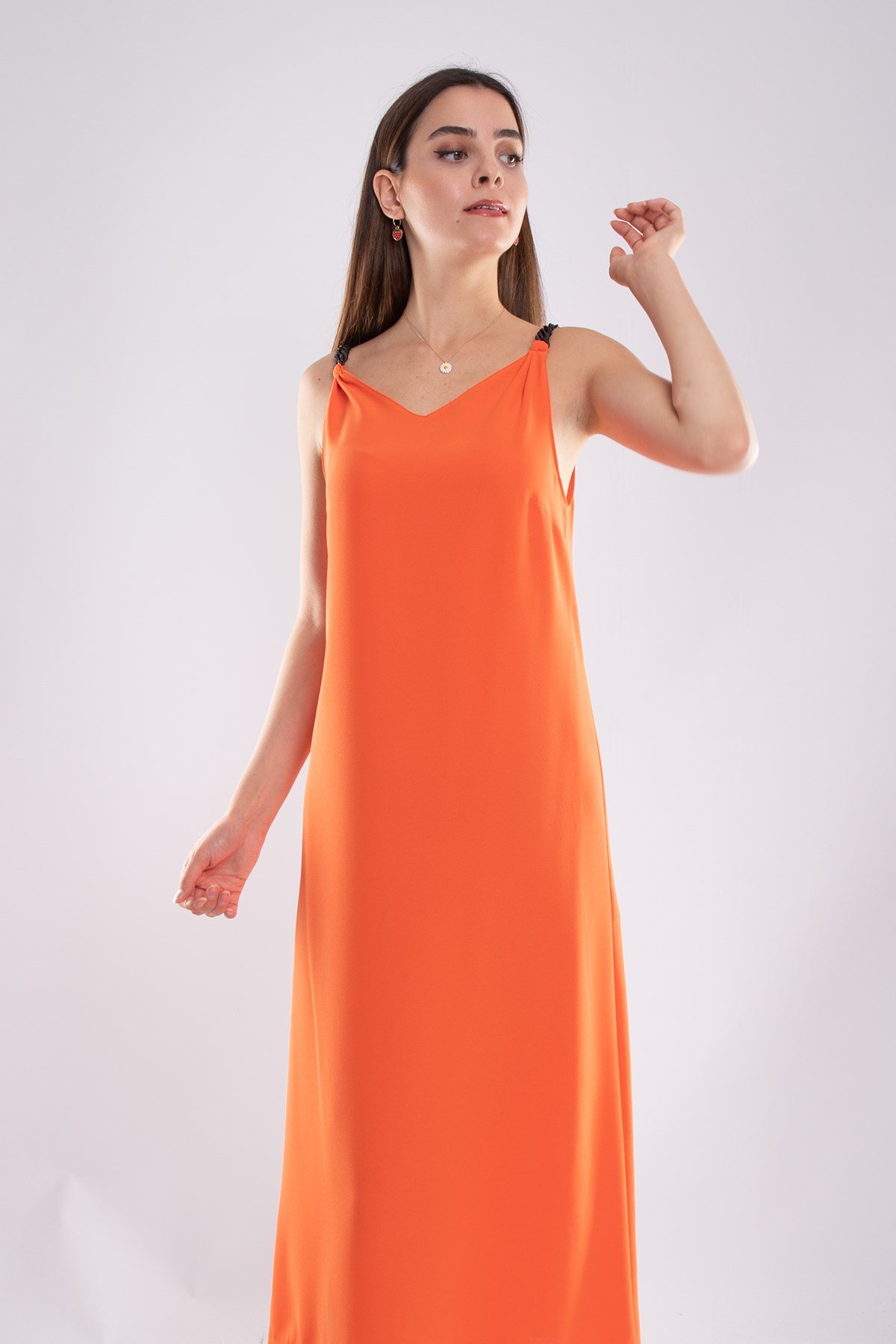 61749 Zincir Askı Vyaka Krep Midiboy Elbise