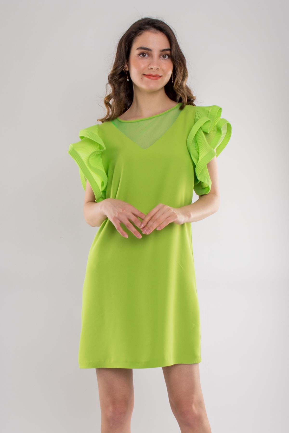 61850 V Yaka Tül Kol Fırfırlı Kısa Krep Elbise