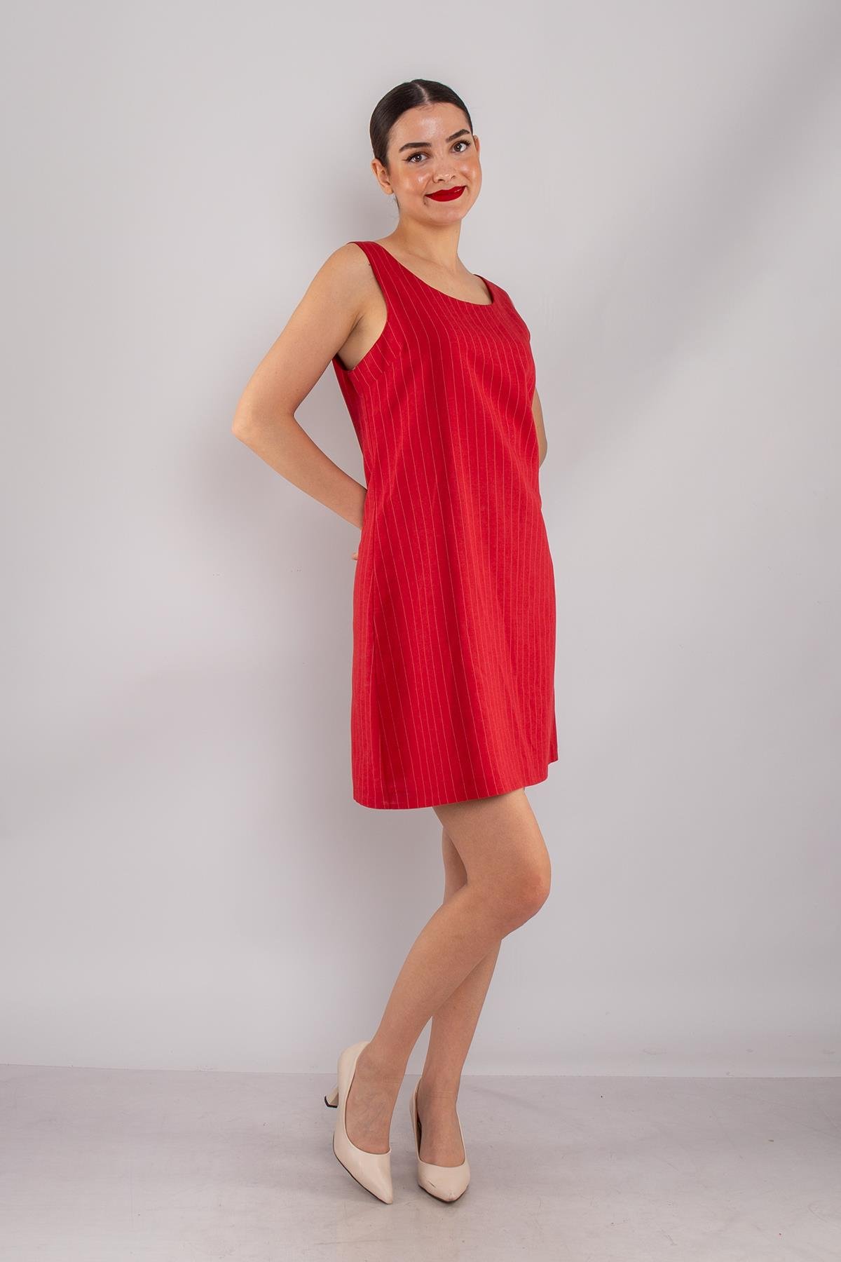 61877 İnce Çizgili Keten Kalın Askılı Astarlı Kısa Elbise