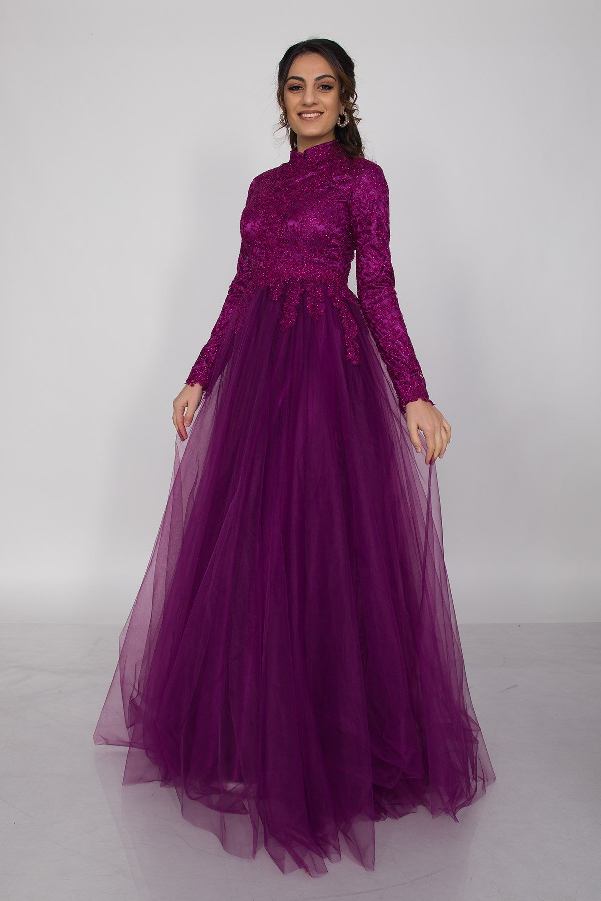 6943 Uzun Kol İşlemeli Tesettür Nişanlık