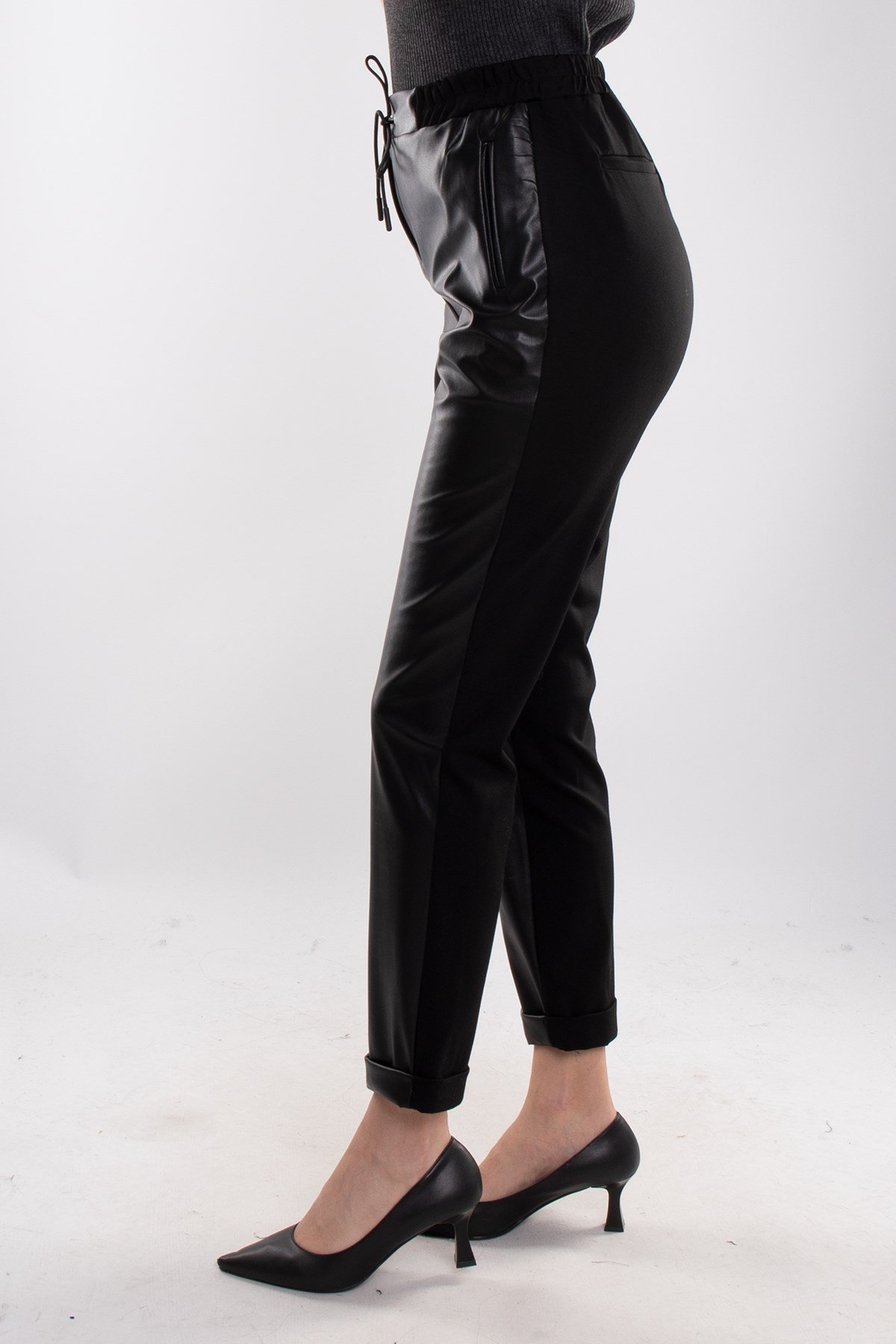 70180 Beli Lastikli Önü Deri Kadın Pantolon