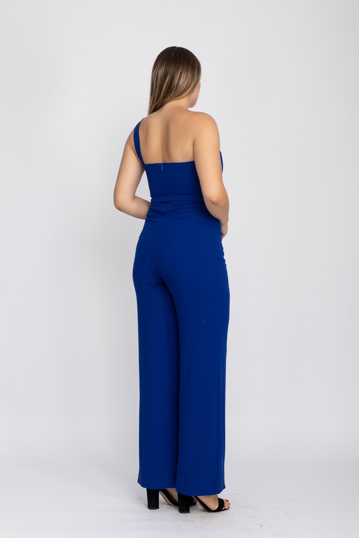 70302 Tek Omuz Beli Kemerli Önü Kruvaze Krep Abiye Tulum