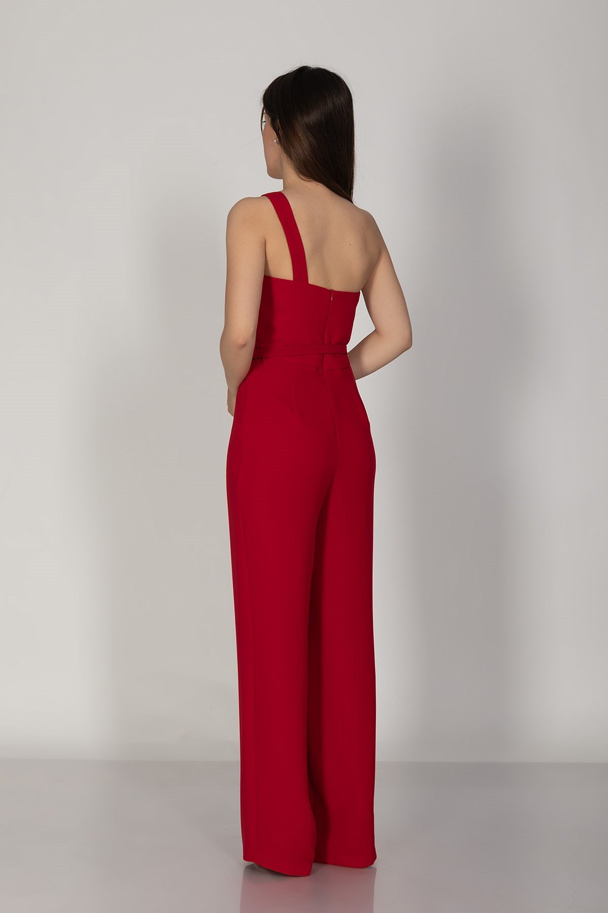 70302 Tek Omuz Beli Kemerli Önü Kruvaze Krep Abiye Tulum