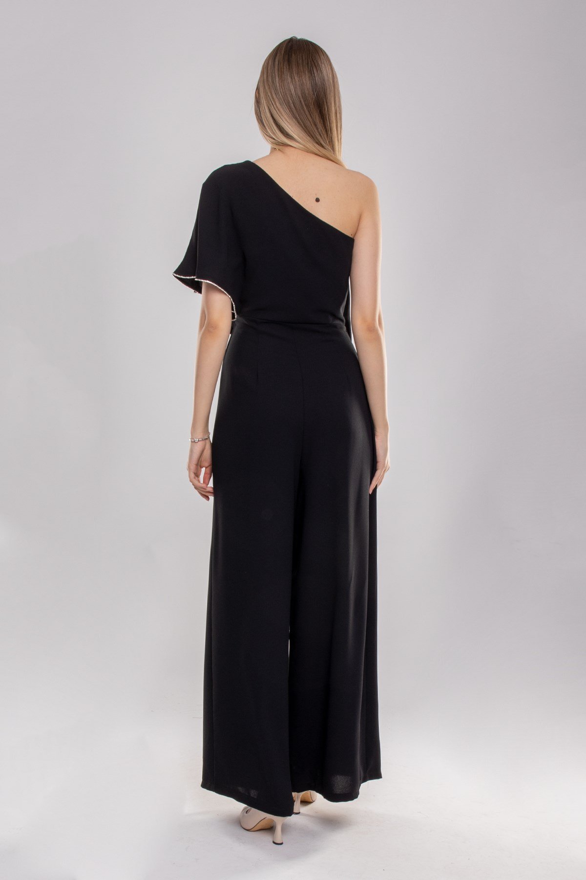 70441 Sıra Taşlı Tek Omuz Şal Detay Krep Abiye Tulum