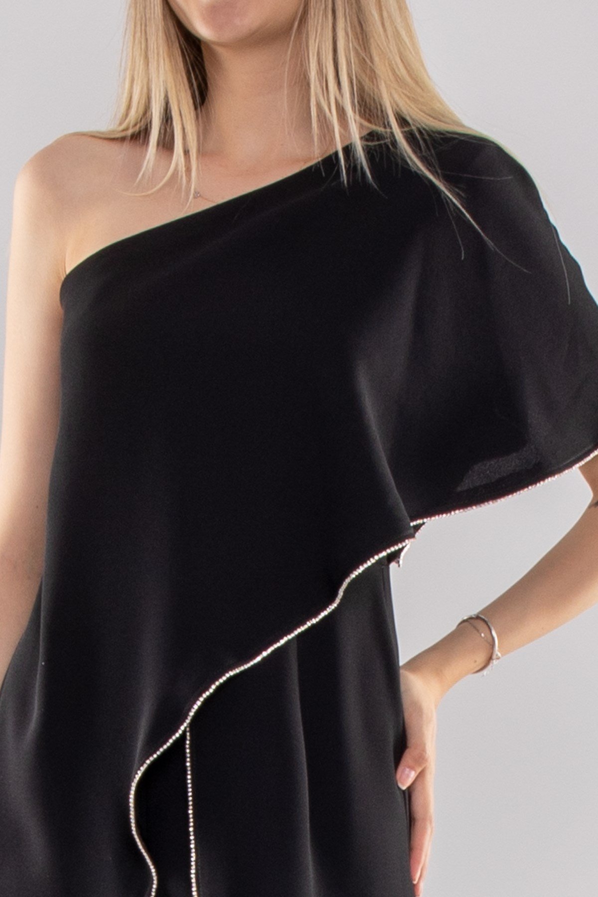 70441 Sıra Taşlı Tek Omuz Şal Detay Krep Abiye Tulum