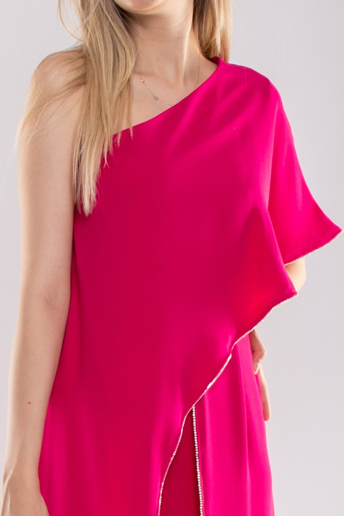 70441 Sıra Taşlı Tek Omuz Şal Detay Krep Abiye Tulum