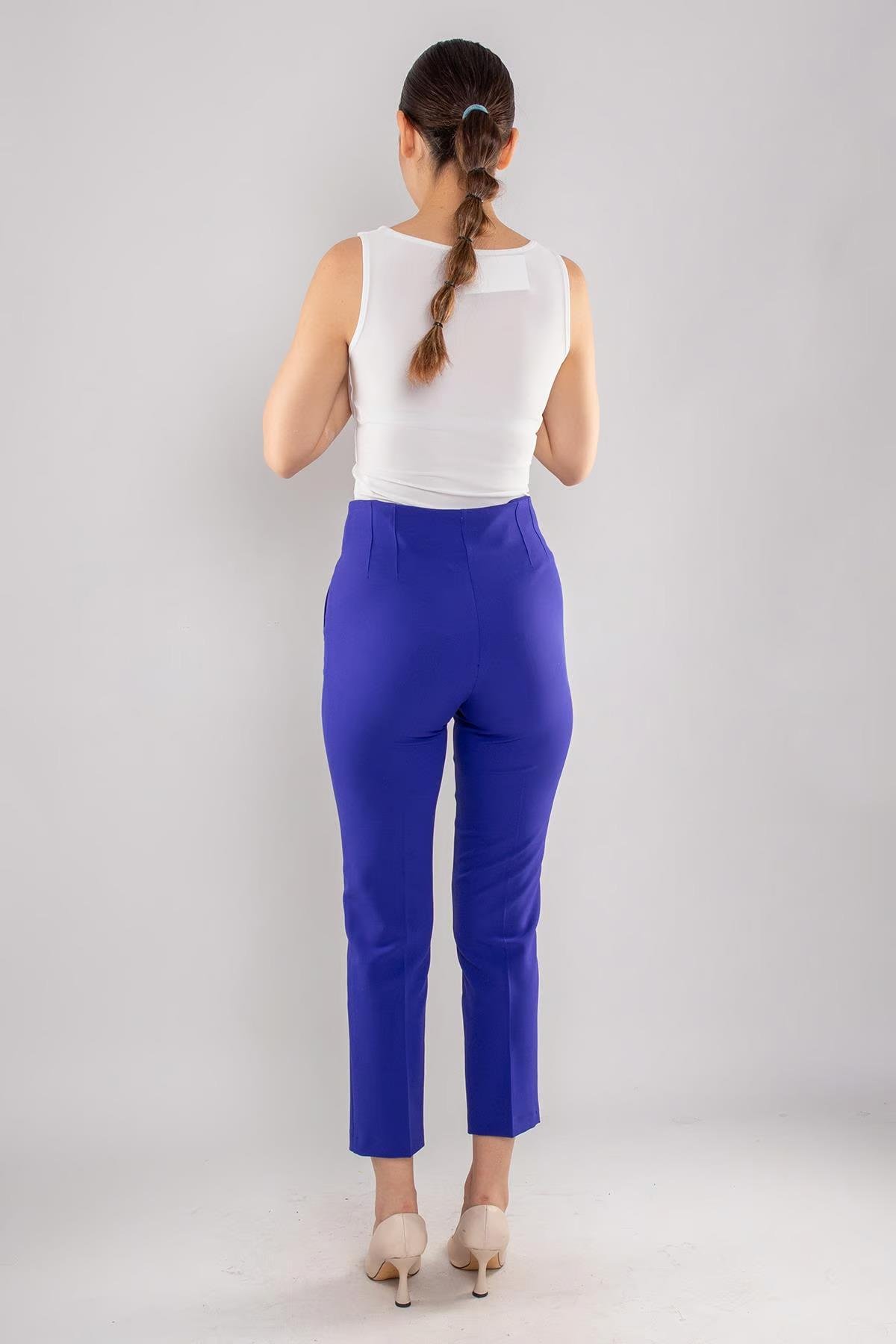 70609 Beli Pensli Tokalı Kumaş Pantolon