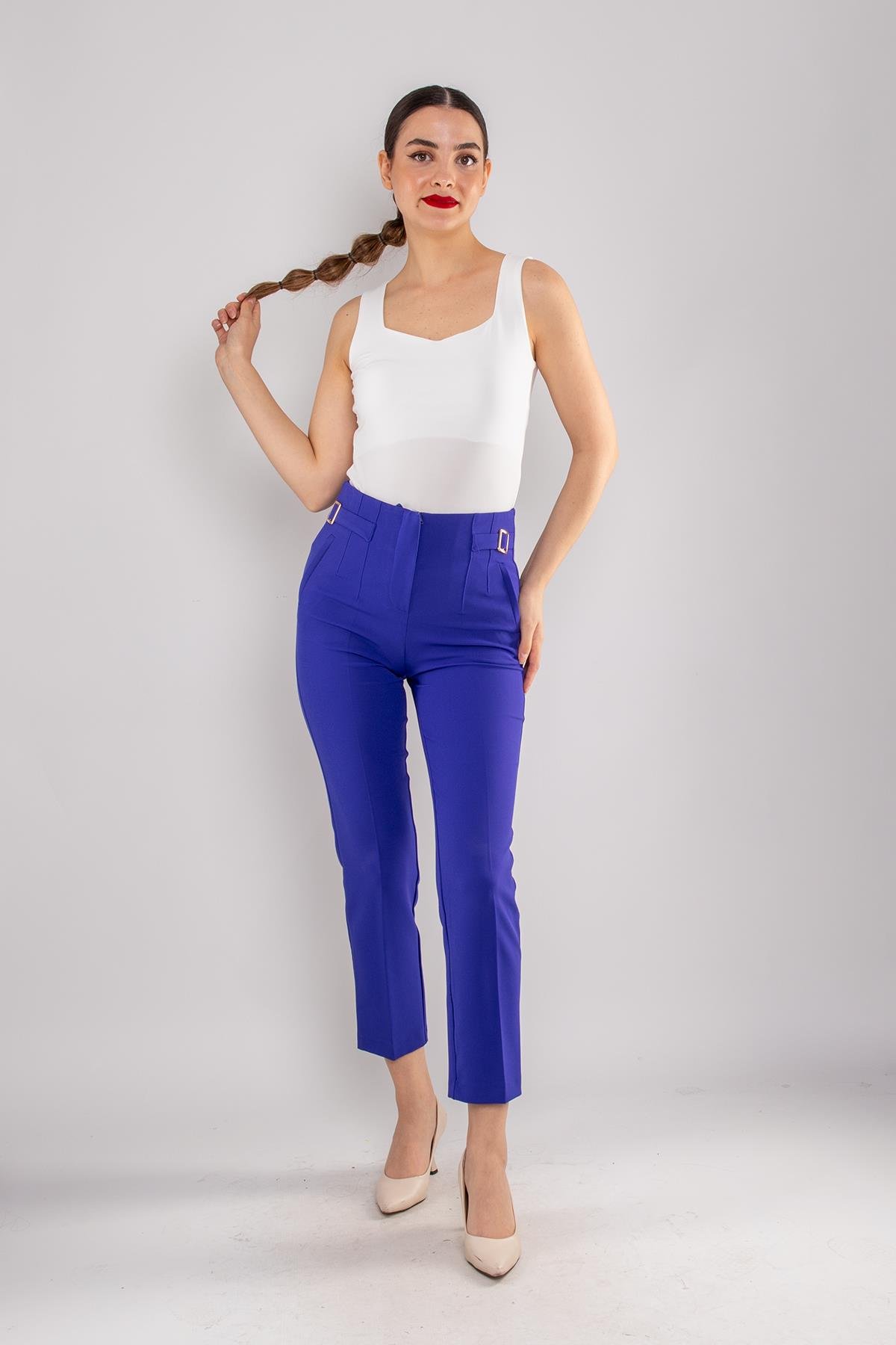 70609 Beli Pensli Tokalı Kumaş Pantolon