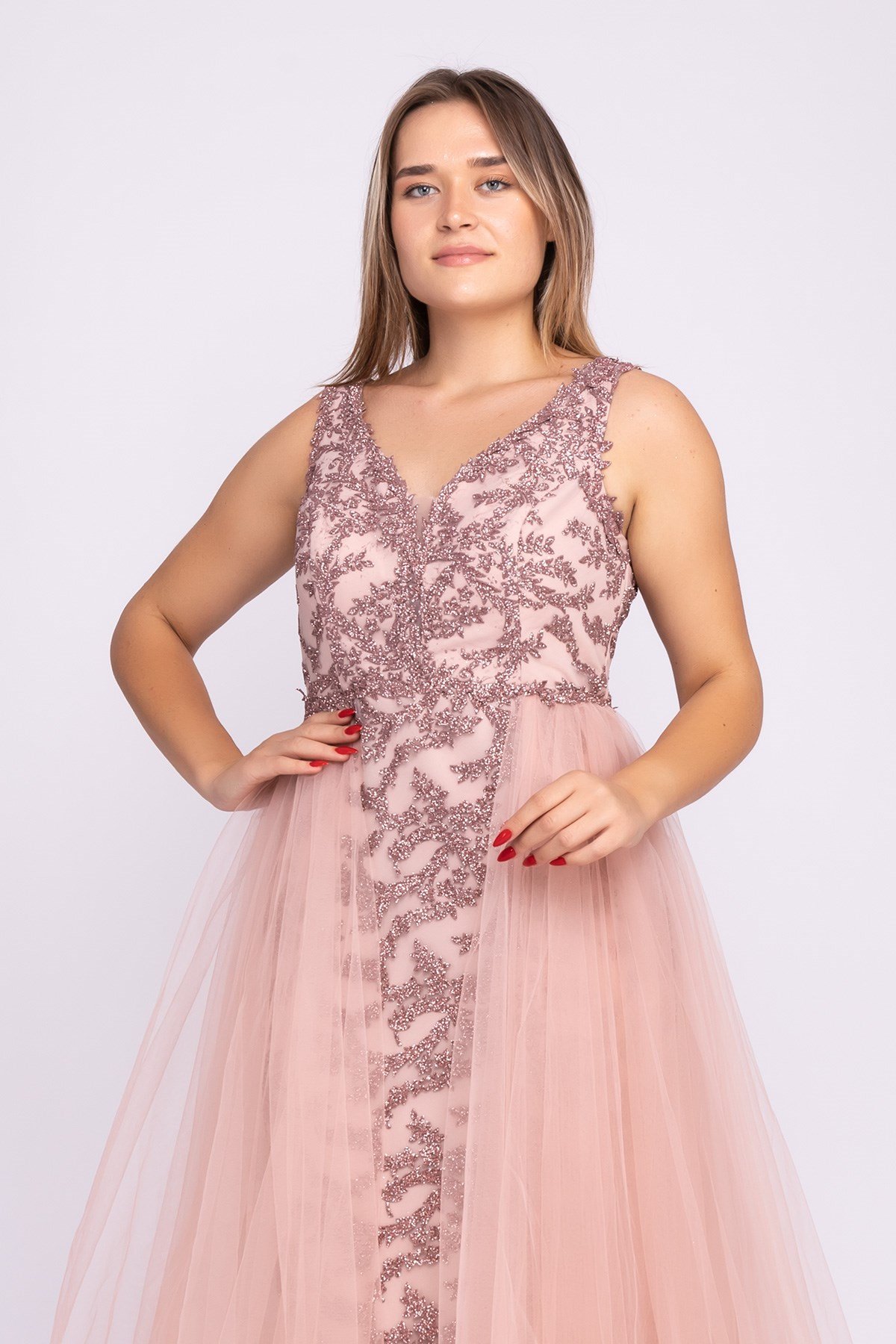 7095 Sim Nakış İşleme Tül Kuyruklu Long Dress Nişanlık