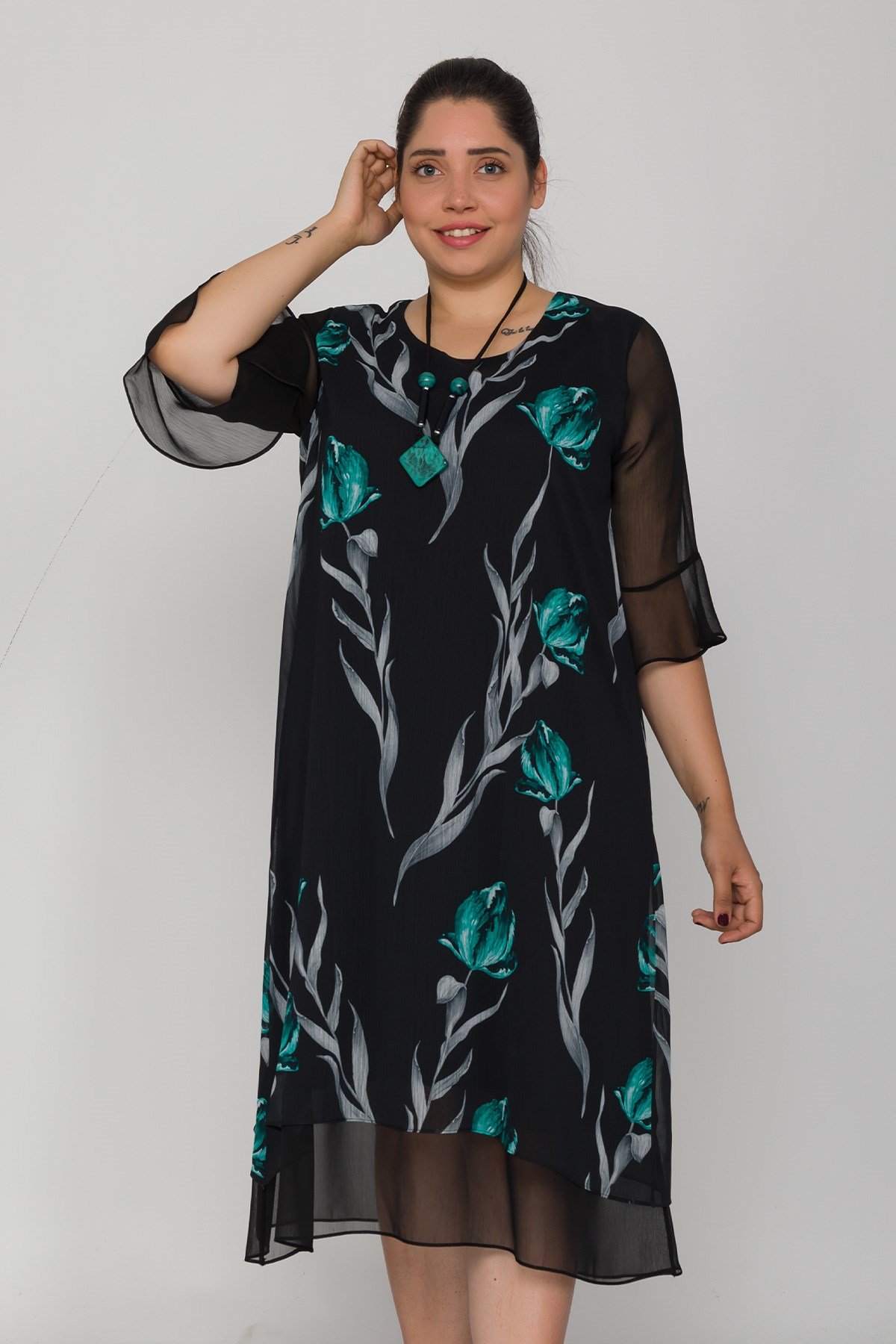 7099 Büyük Beden Lale Desen Tül Kol Kolyeli Şifon Kısa Elbise