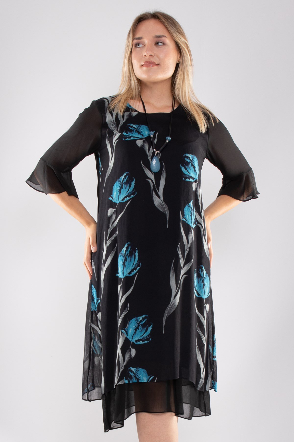 7099 Büyük Beden Lale Desen Tül Kol Kolyeli Şifon Kısa Elbise