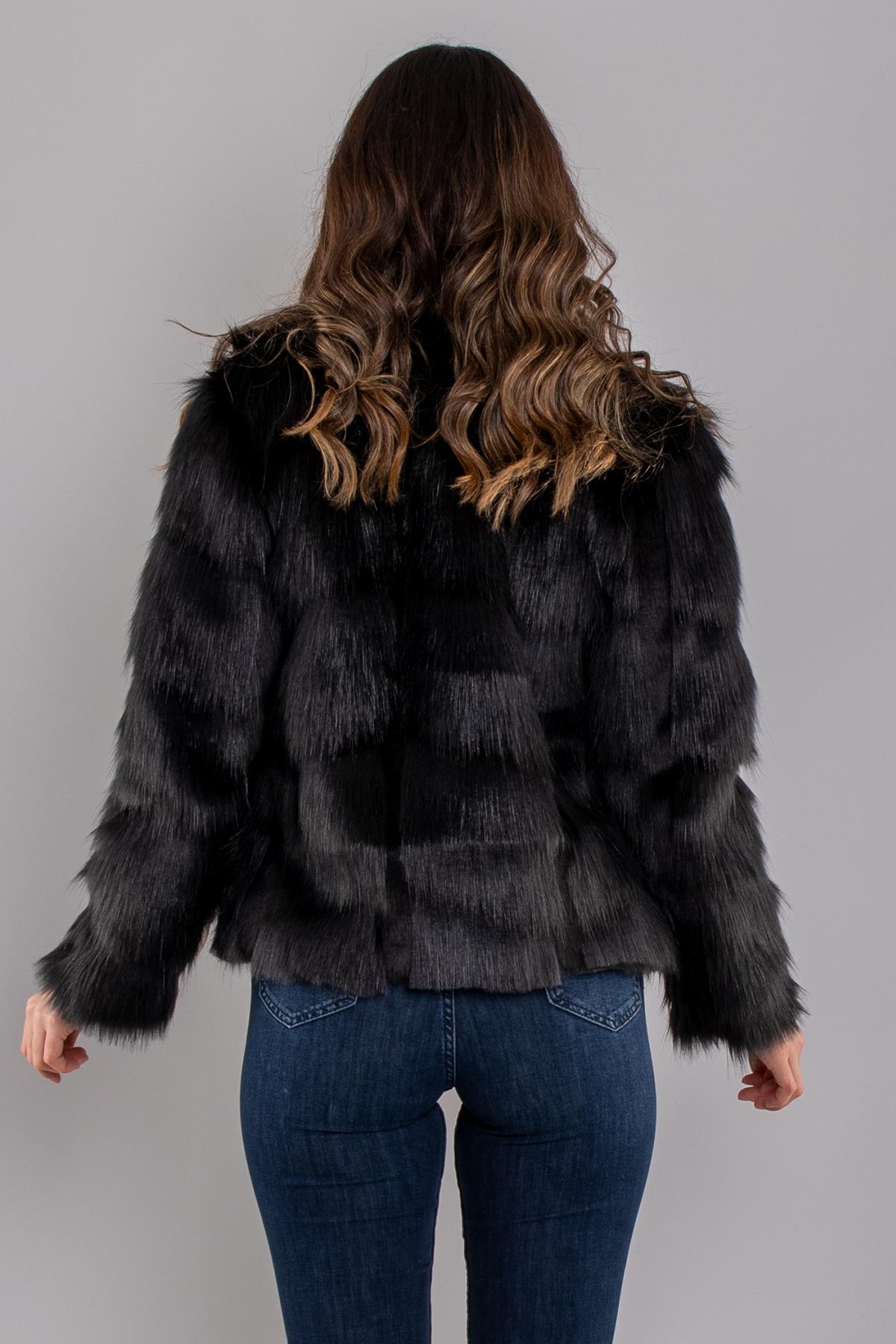 7300 Karla Kısa Kareli Kürklü Ceket