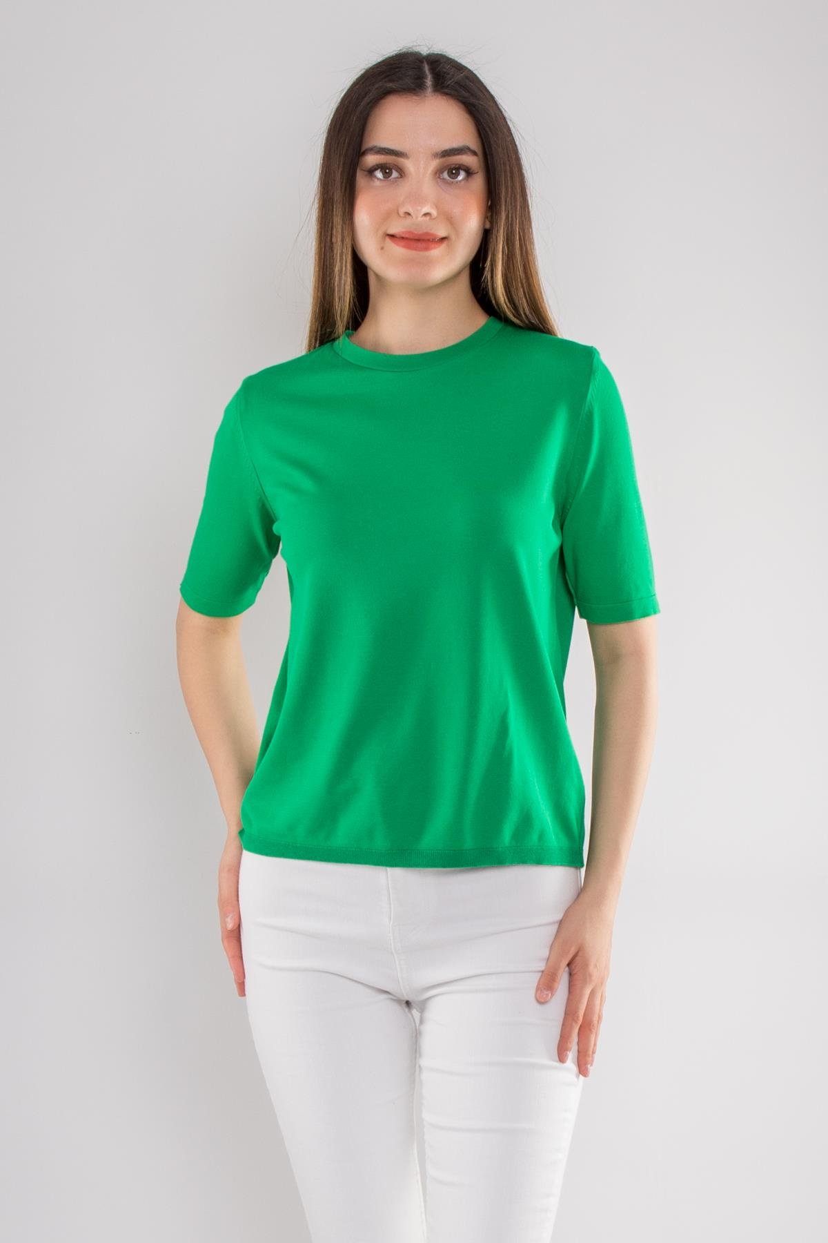 731 Bisiklet Yaka Arka Damlı Kısa Kol Merserize Triko