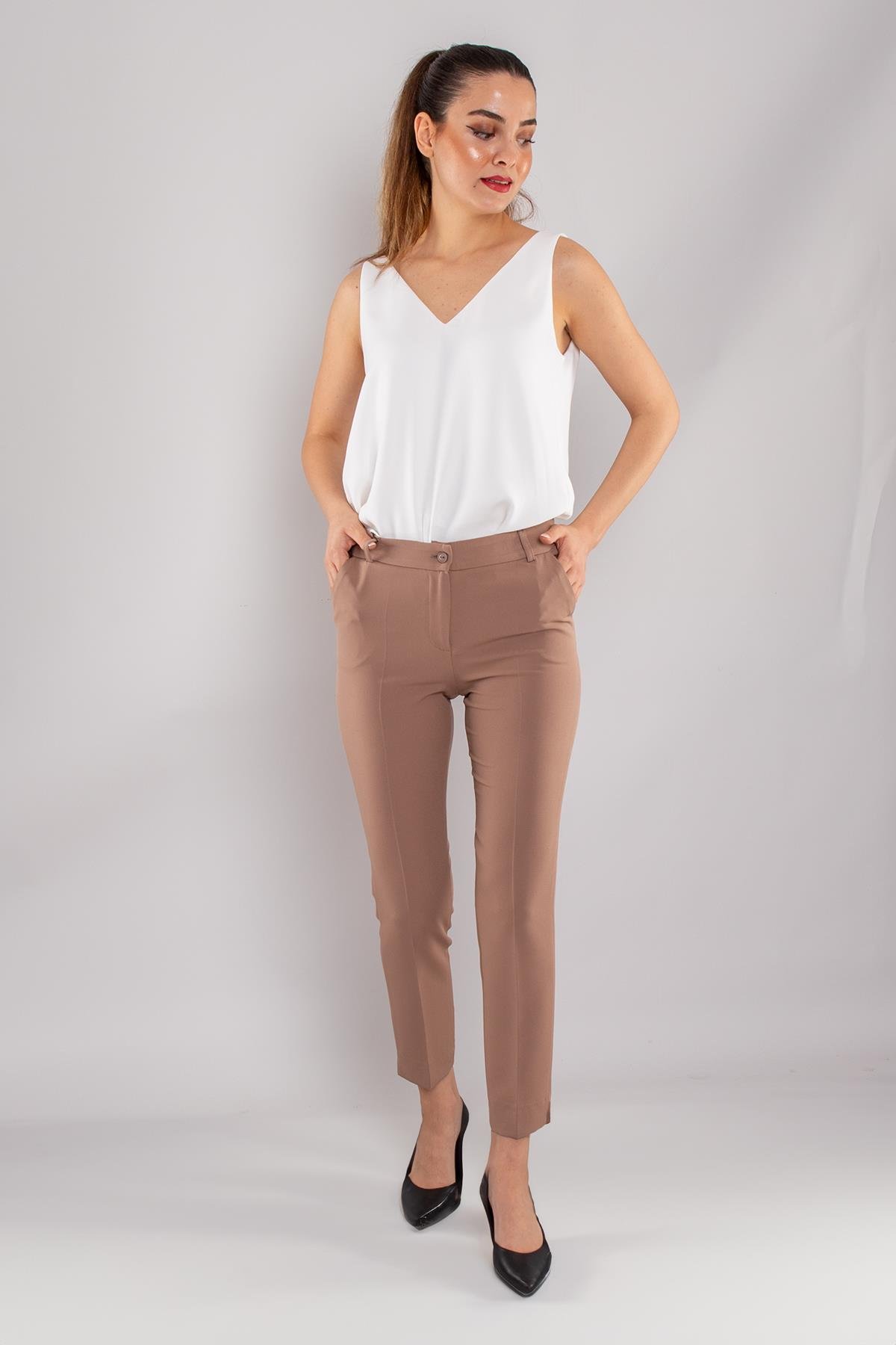 79300 Paça Yırtmaçlı Krep Kumaş Kadın Pantolon