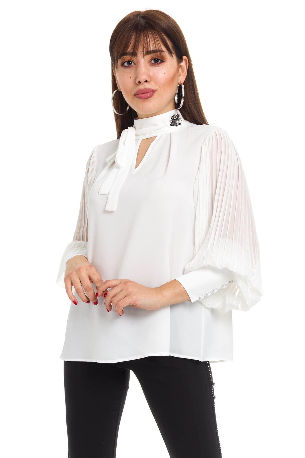 81282 KOLU PİLİSELİ YAKA BAĞCIKLI BLUZ