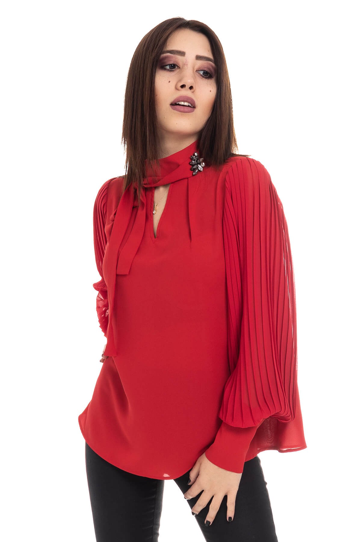 81282 KOLU PİLİSELİ YAKA BAĞCIKLI BLUZ