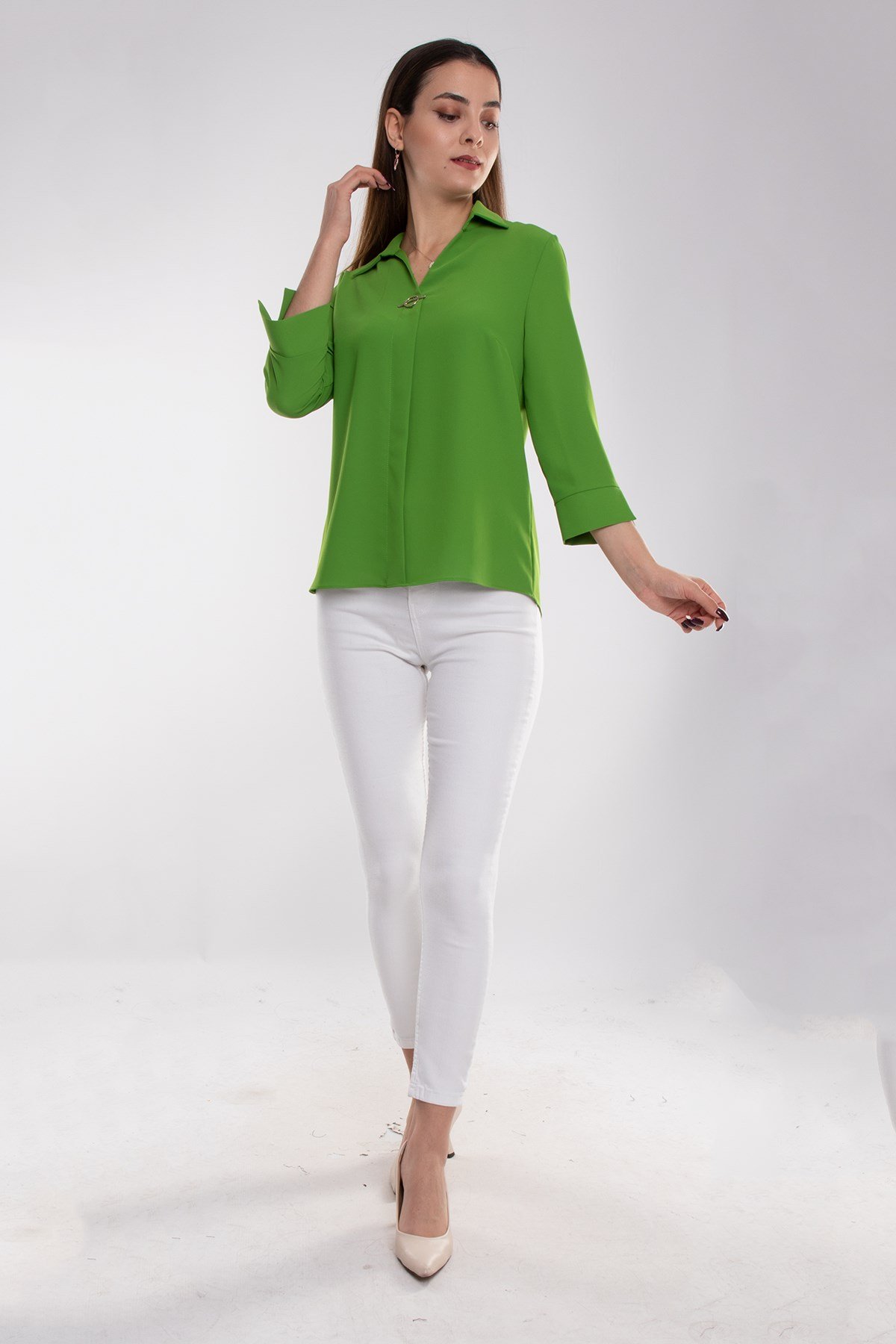 81285 Broşlu Truvakar Kol Krep Bluz