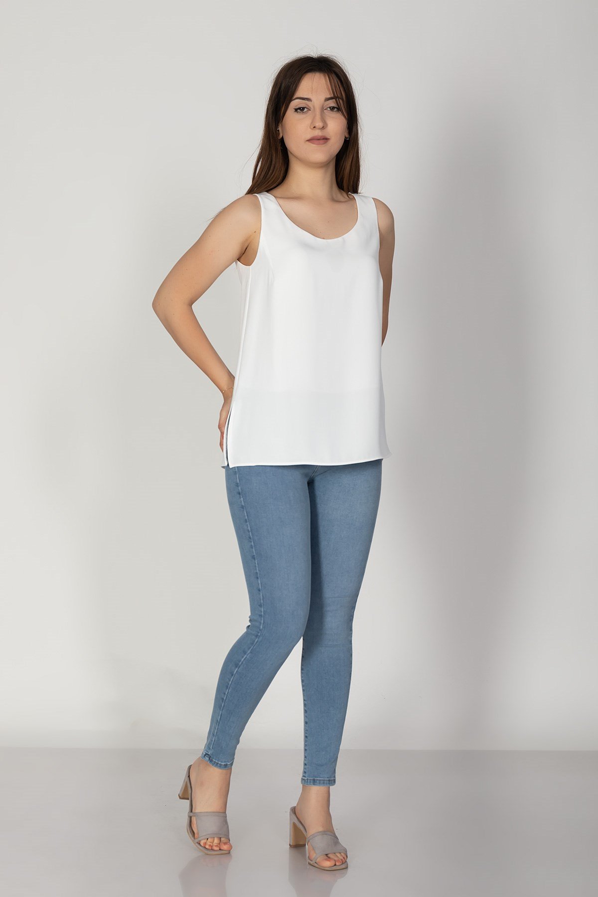 81398 U yaka Kolsuz Yanı Yırtmaçlı Astarlı Bluz