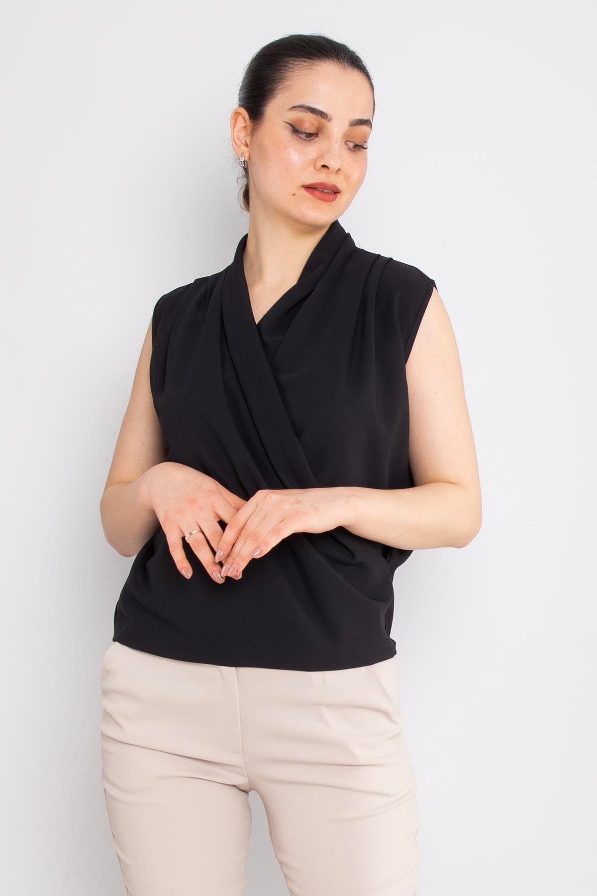 81856 Kruvaze Yaka Dökümlü Kolsuz Şifon Bluz