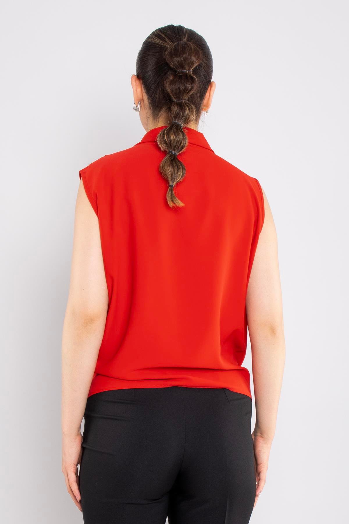 81856 Kruvaze Yaka Dökümlü Kolsuz Şifon Bluz