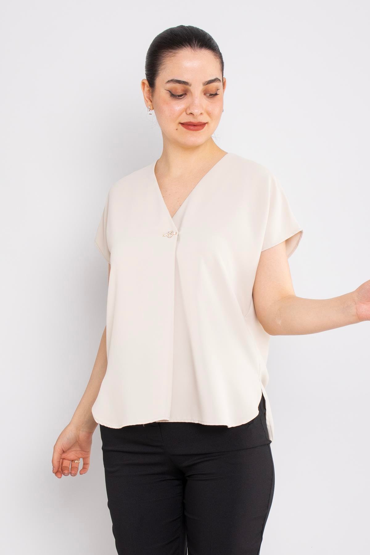 81908 Vyaka Broşlu Kısa Kol Krep Şifon Bluz