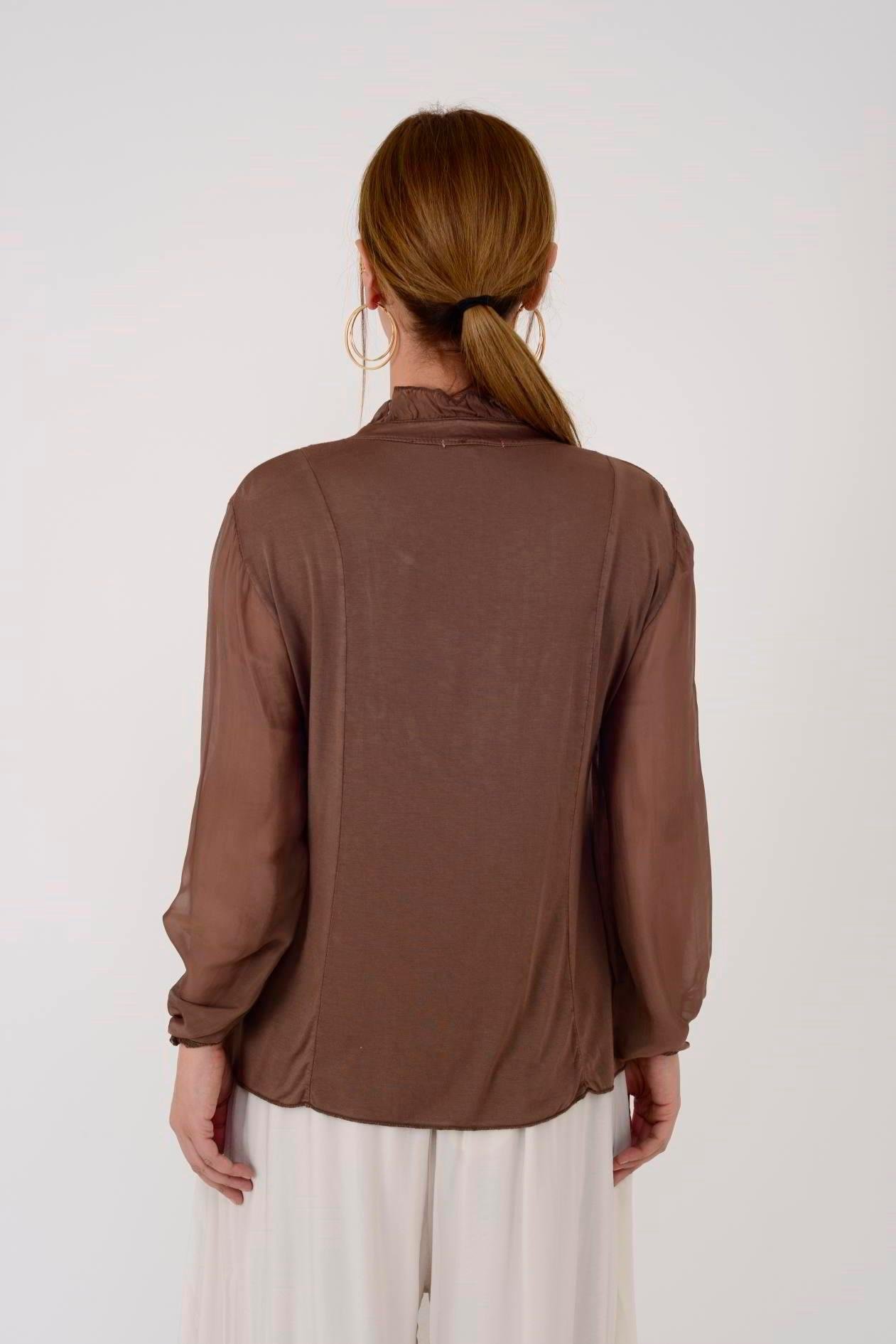 8603 Düğme Detay Fırfırlı İpek Bluz