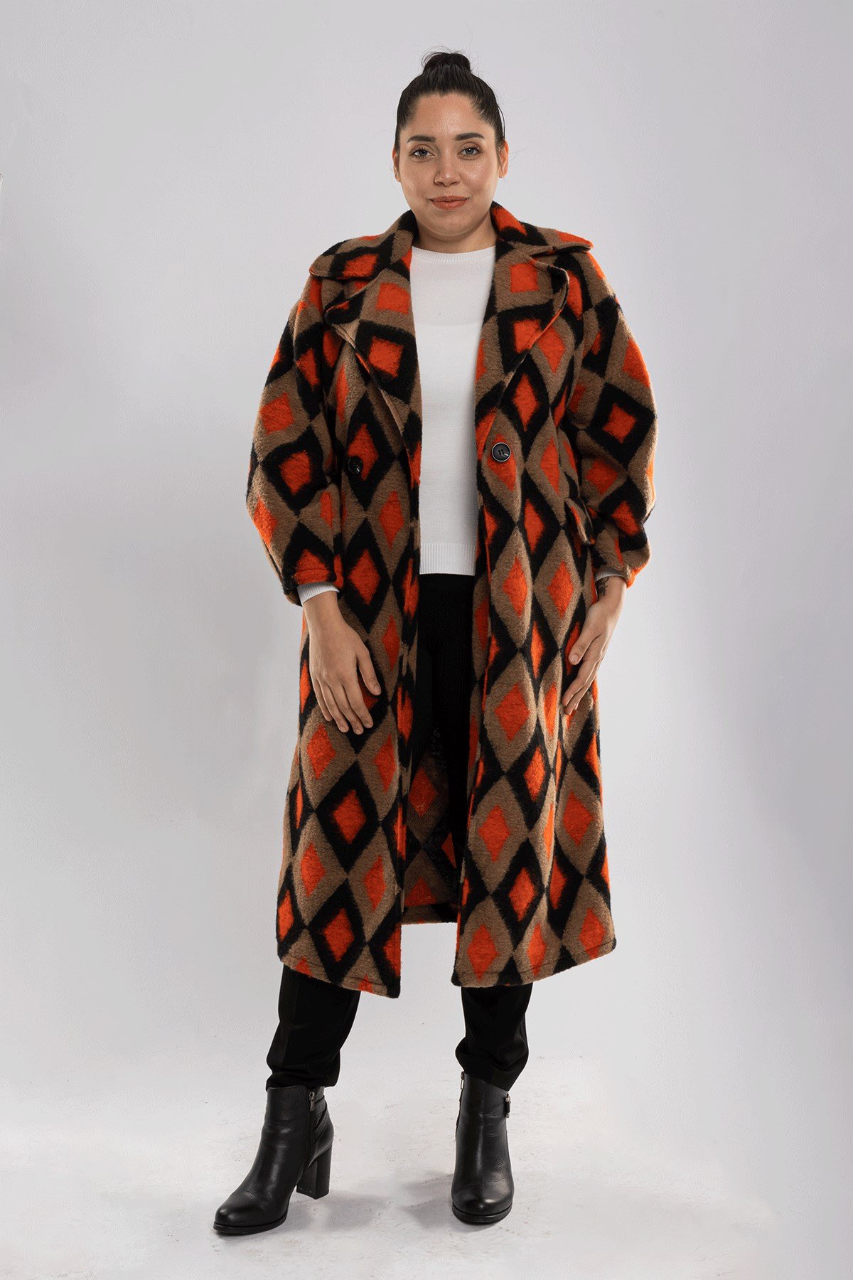 9005 Büyük Beden Baklava Desen Kadın Kaşe Kaban