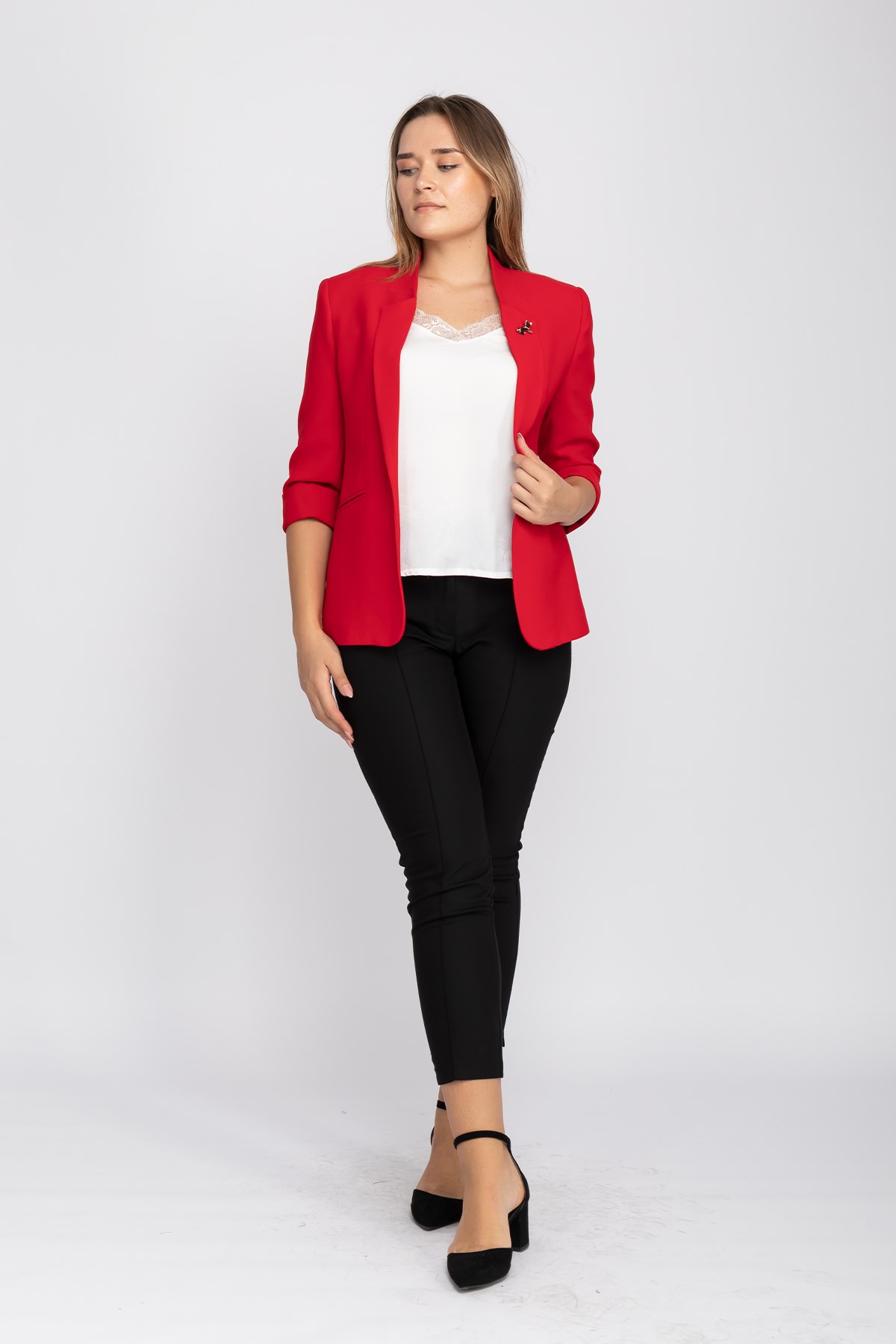 90179 BB KEDİ BROŞLU CEKET