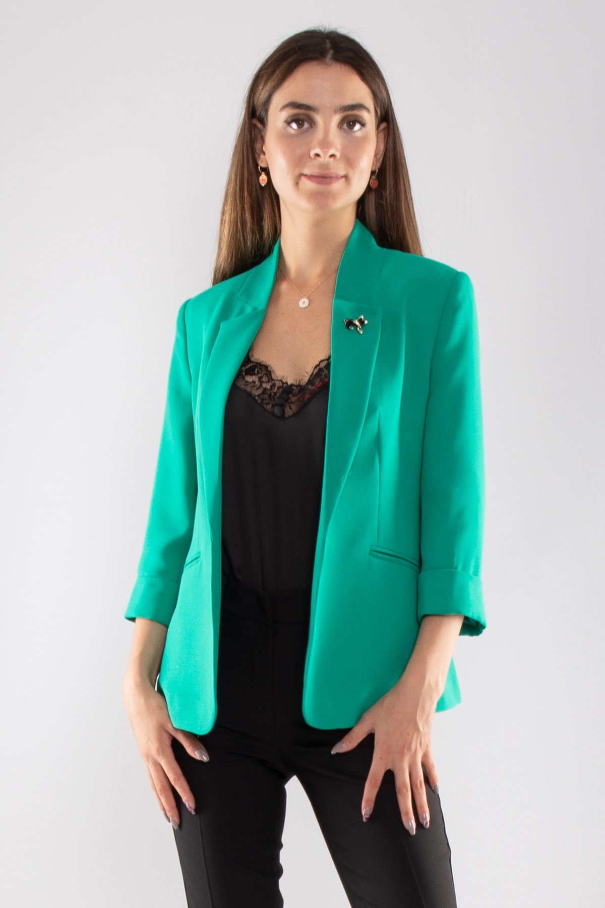 90179 KEDİ BROŞLU CEKET