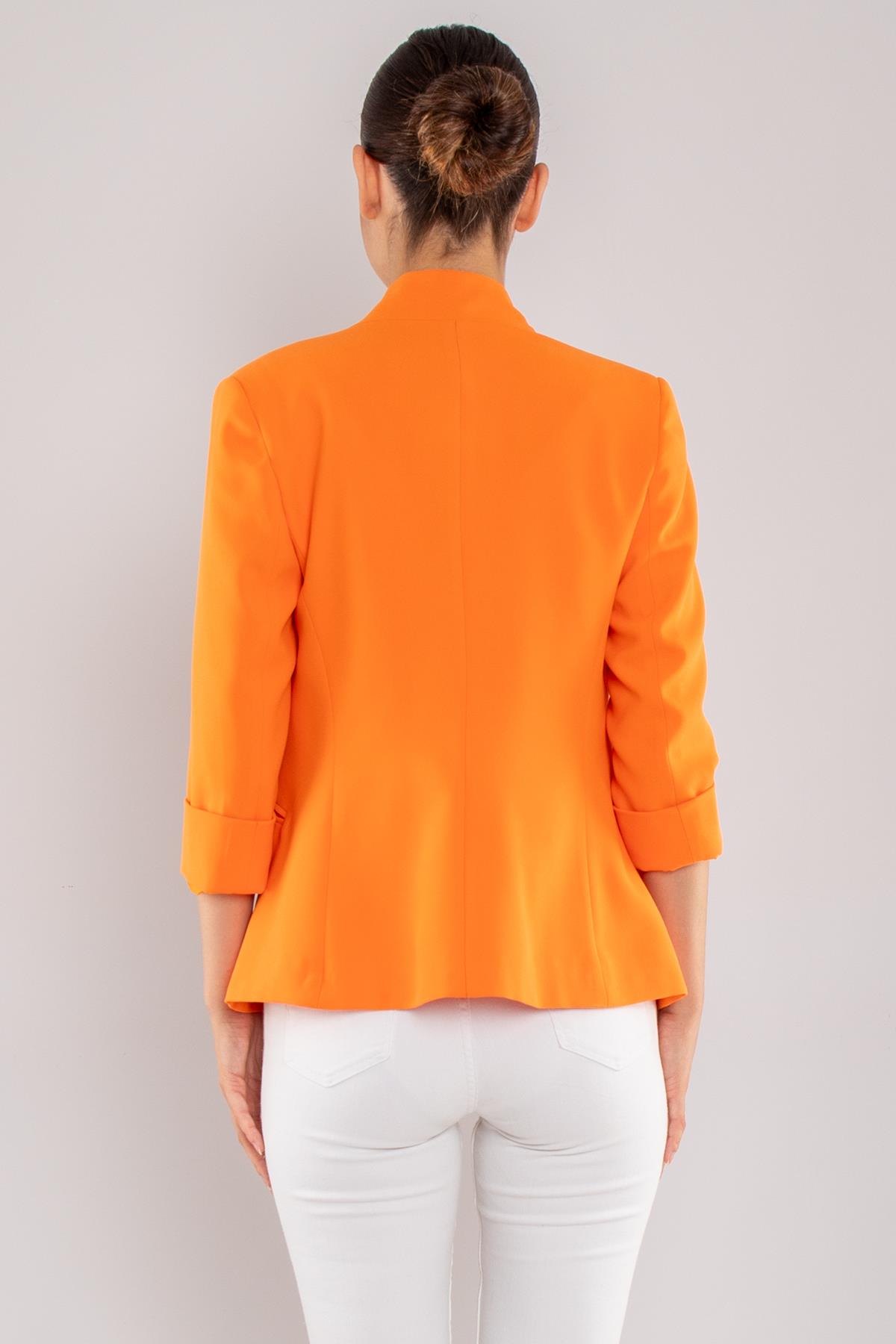 90179 Kedi Broşlu Kadın Ceket