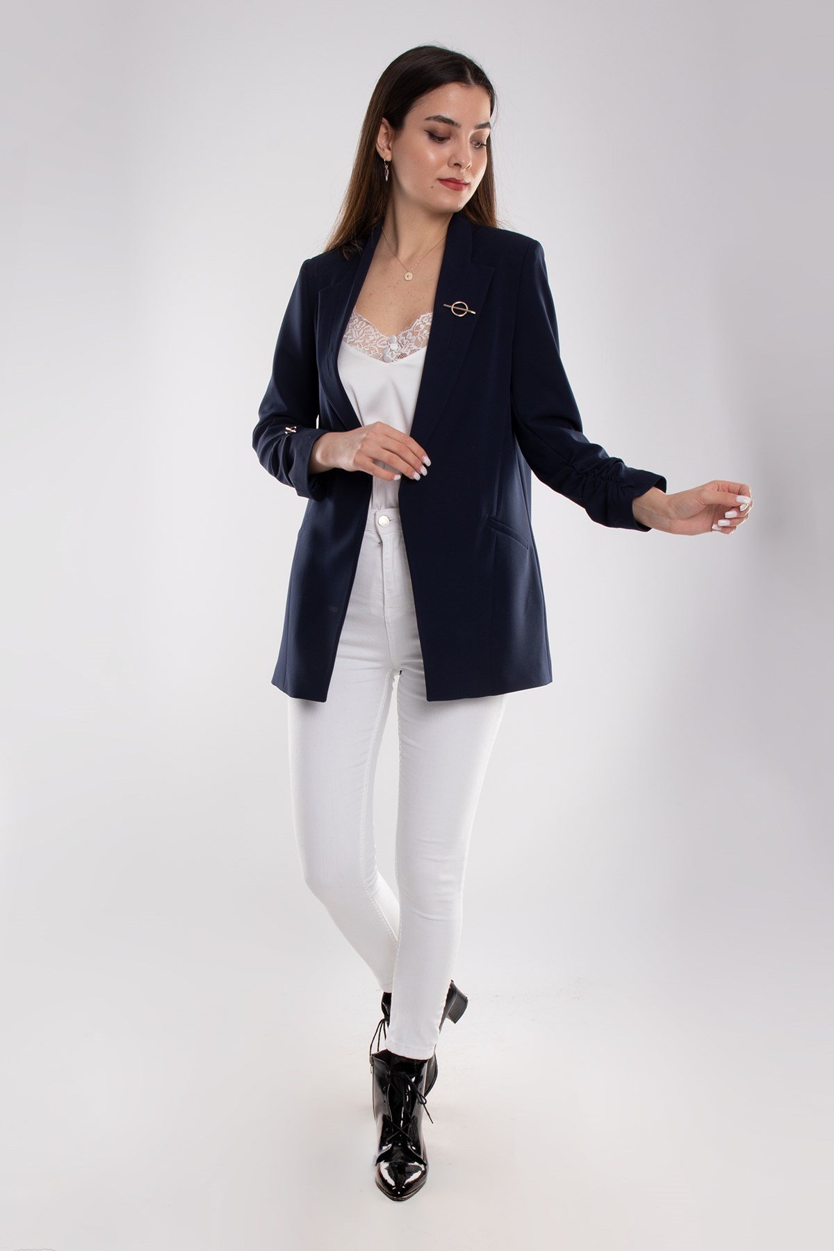 90503 Broşlu Büzgülü Kol Astarlarlı Blazer Ceket